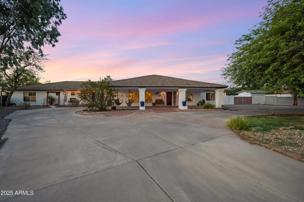 2032 E Euclid Avenue, Phoenix
