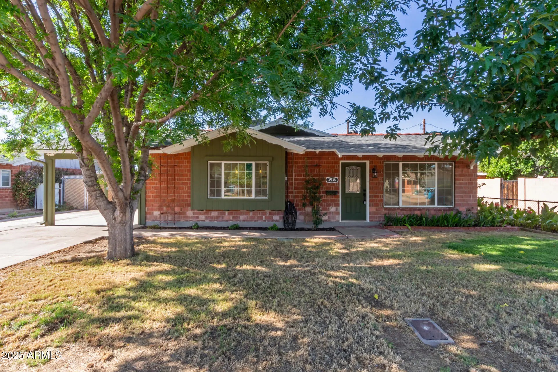 Photo of Listing #6885041