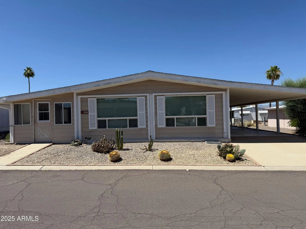 2501 W Wickenburg Way (unit 37), Wickenburg