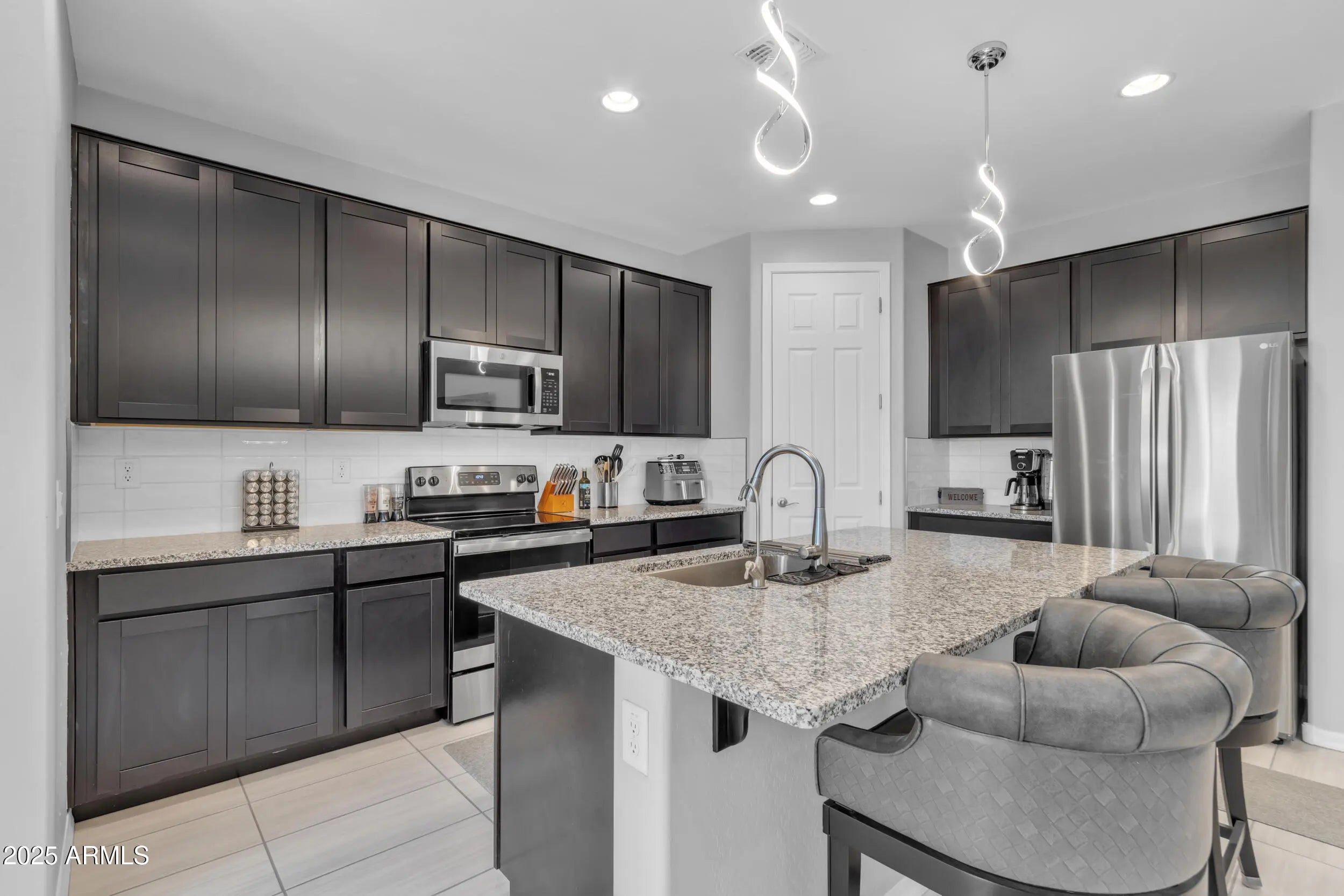 Photo of Listing #6885175