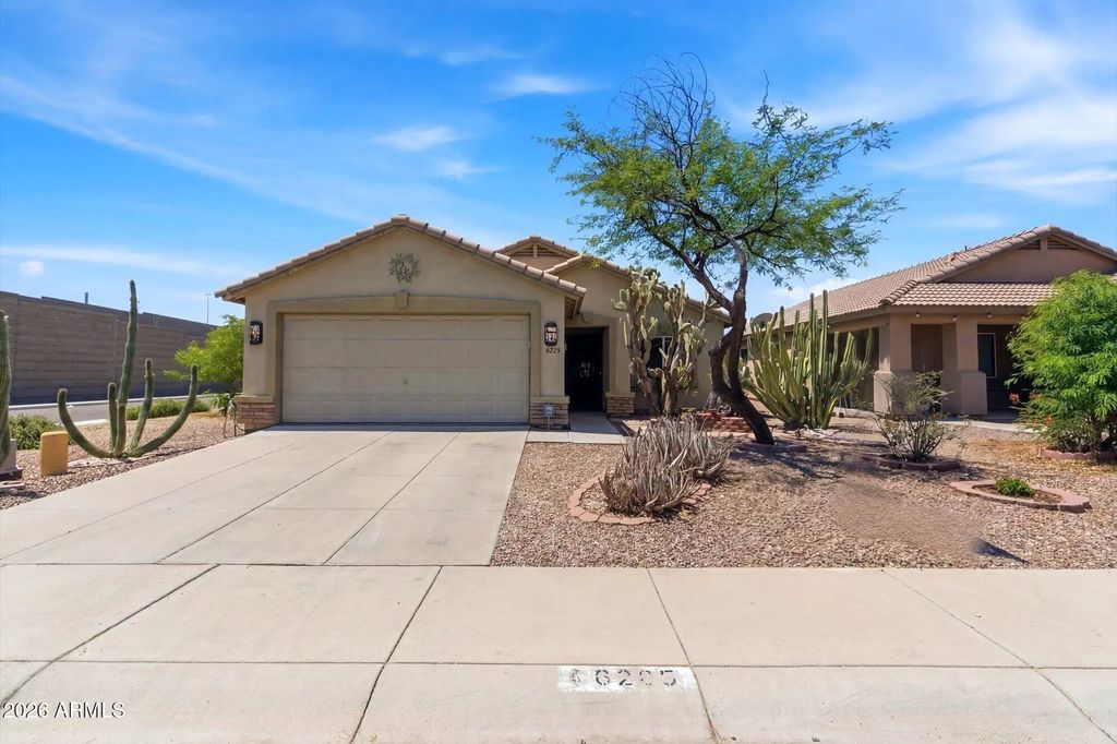 6205 W Encinas Lane, Phoenix