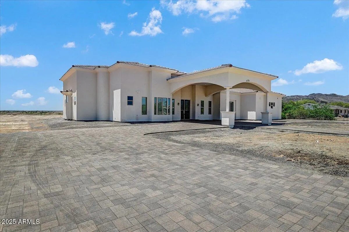 Photo of Listing #6885537