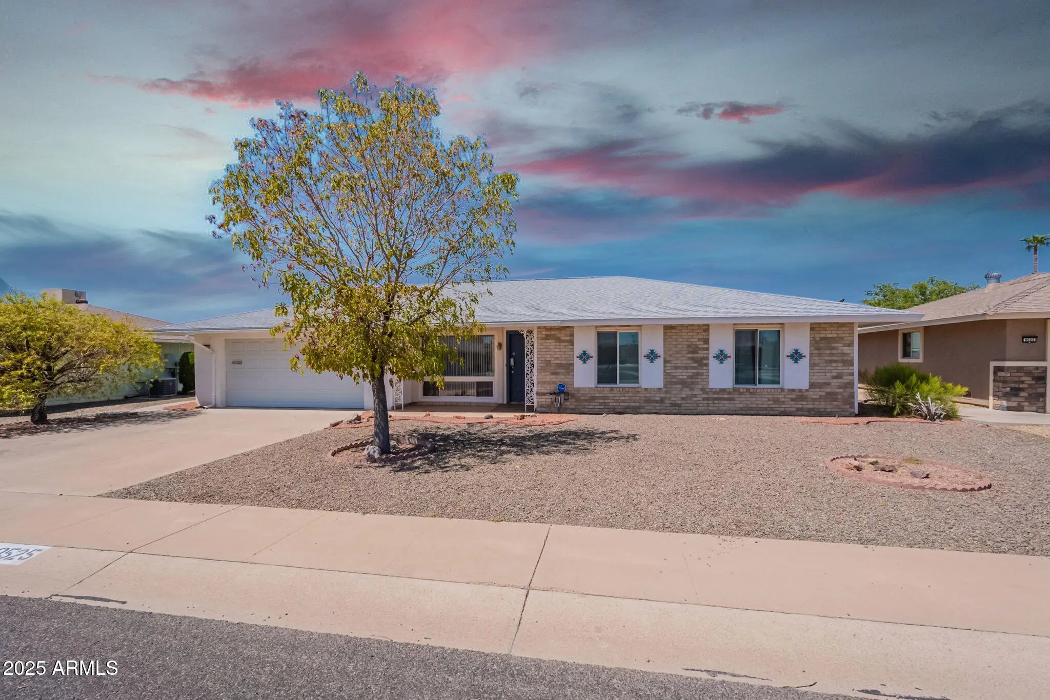 Photo of Listing #6907609