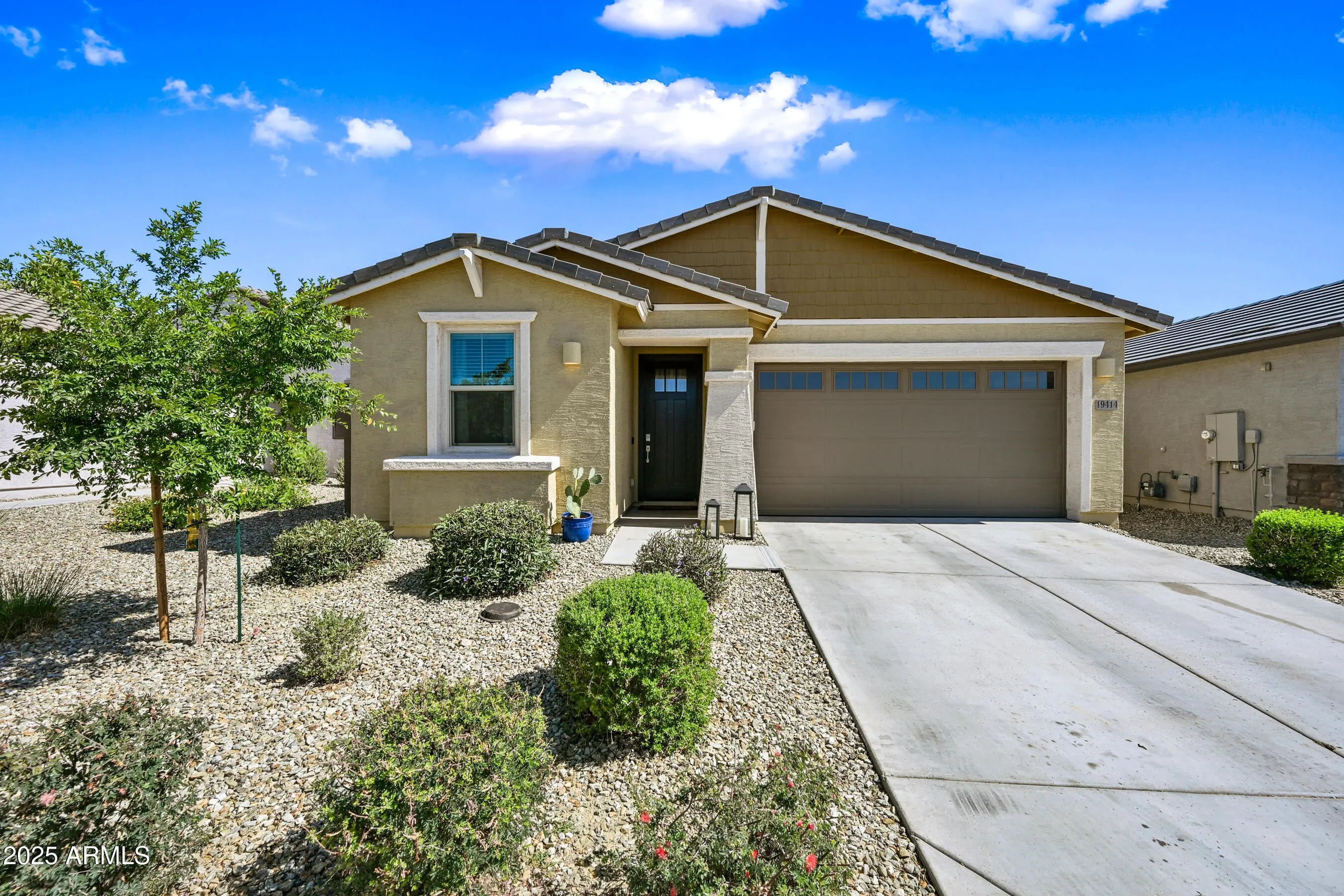 Photo of Listing #6885436