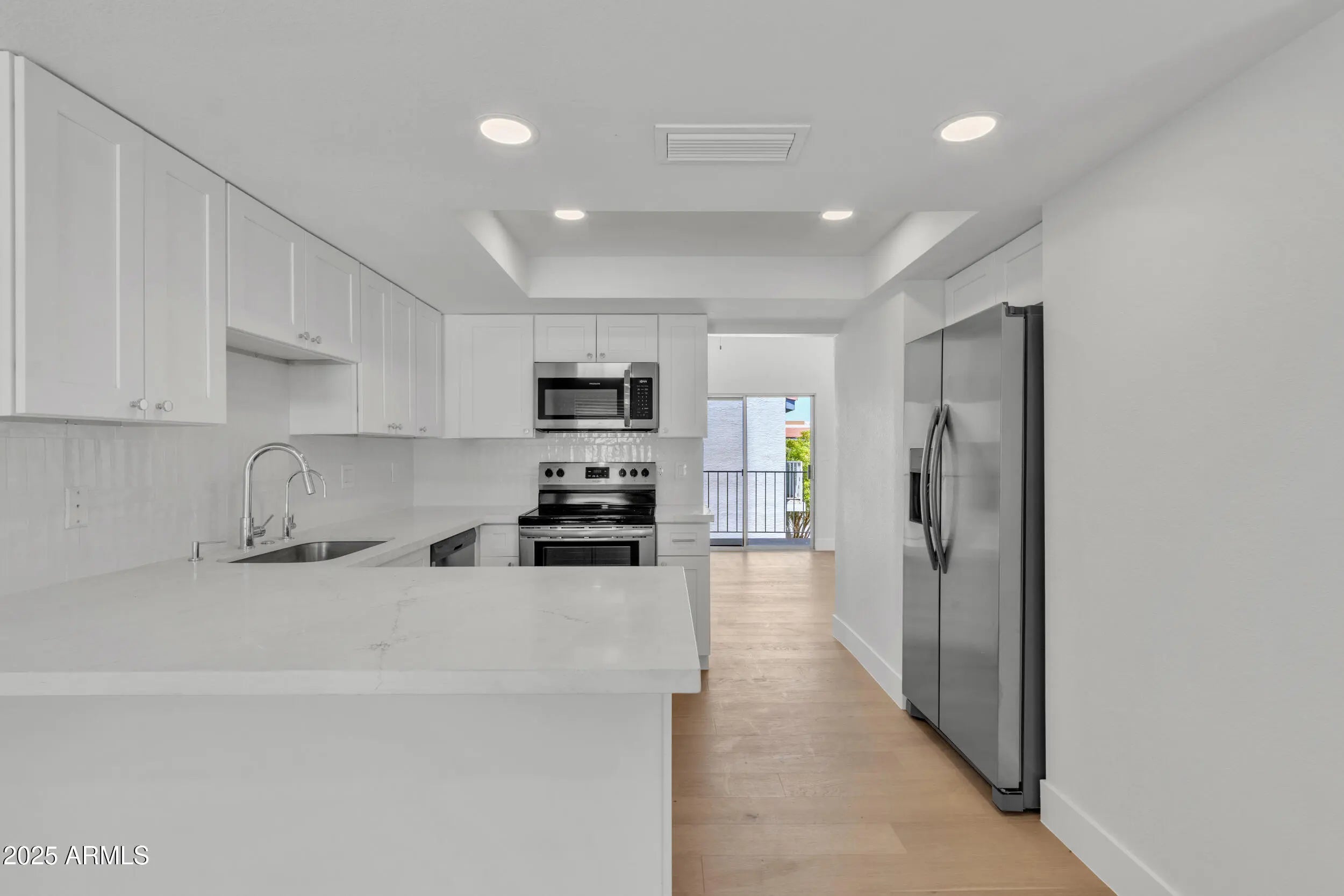 Photo of Listing #6885889