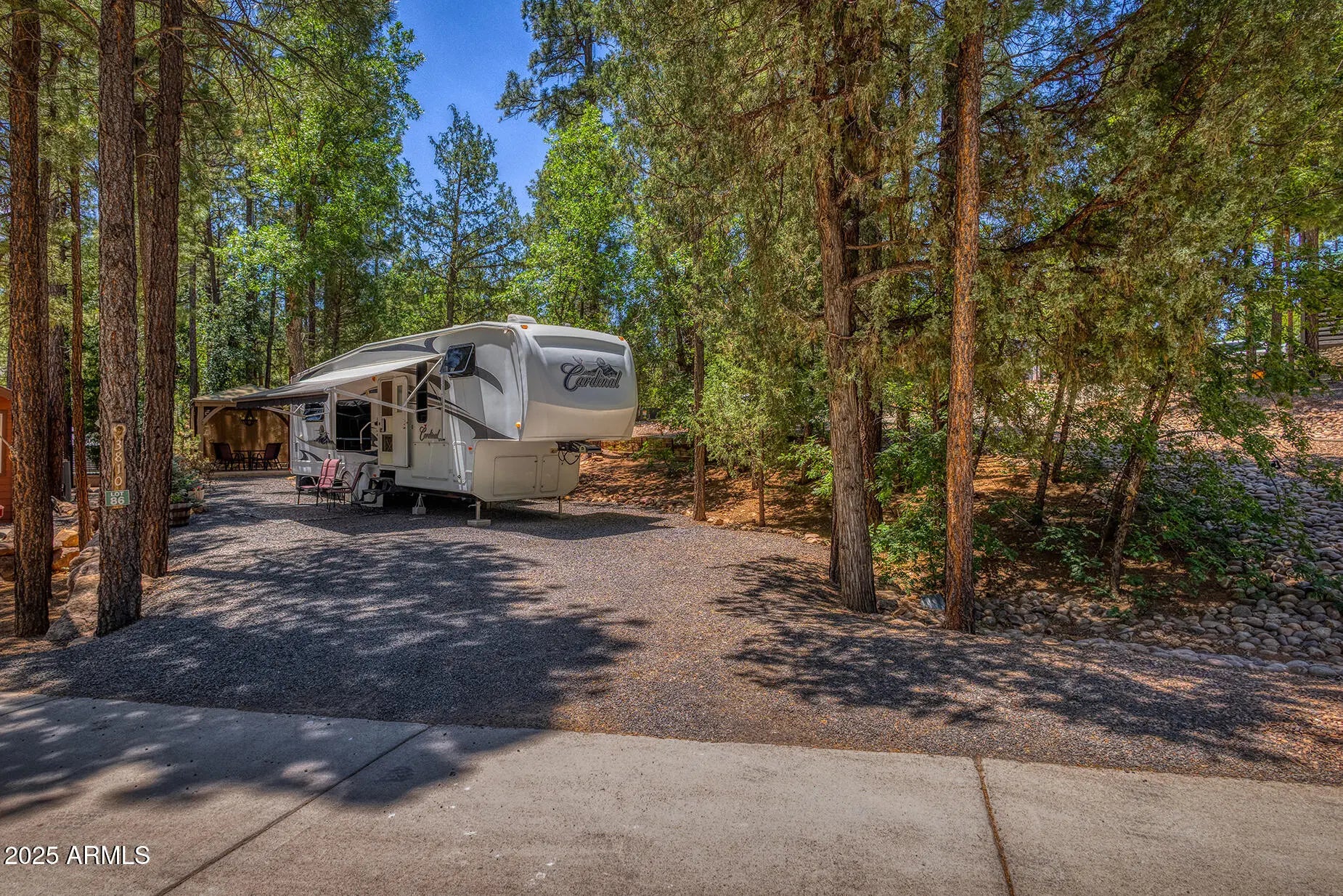 Photo of Listing #6886070