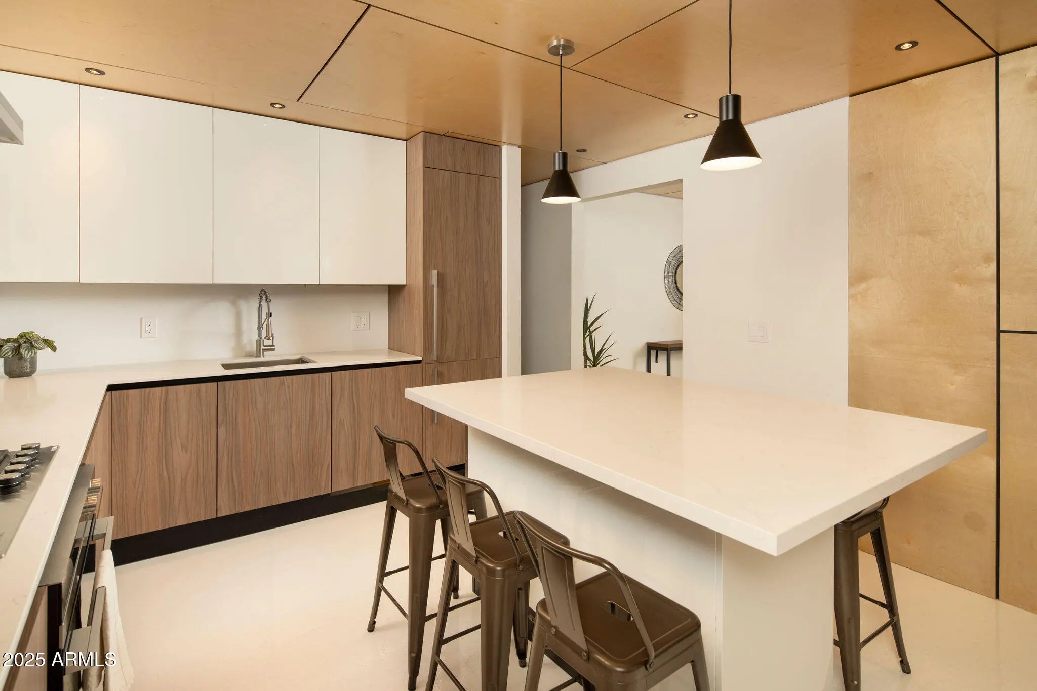 Photo of Listing #6888810