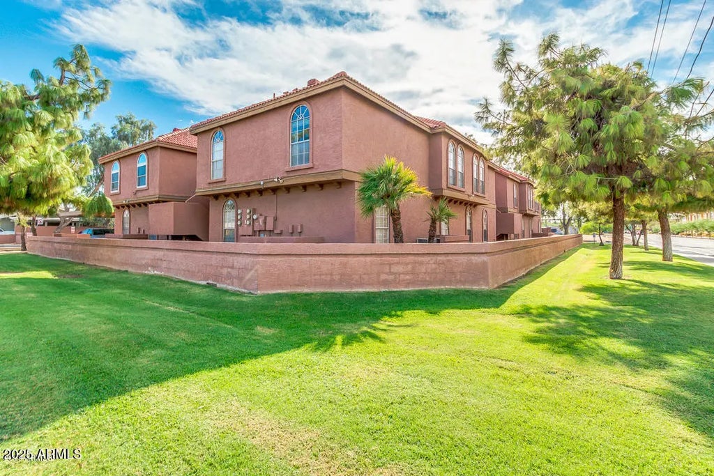 1402 S Jentilly Lane (unit 106), Tempe