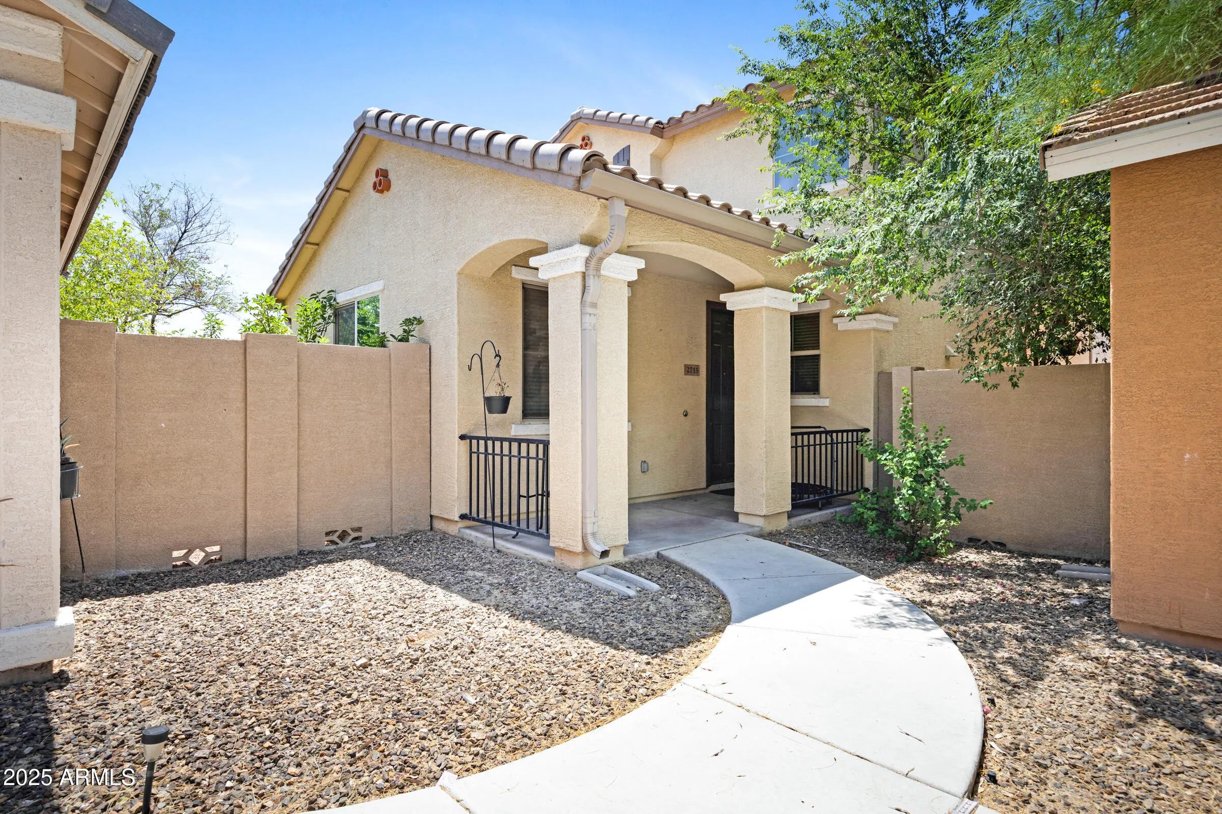 Photo of Listing #6886228