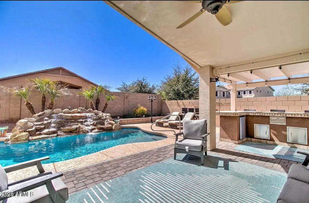 1277 W Busa Drive, San Tan Valley