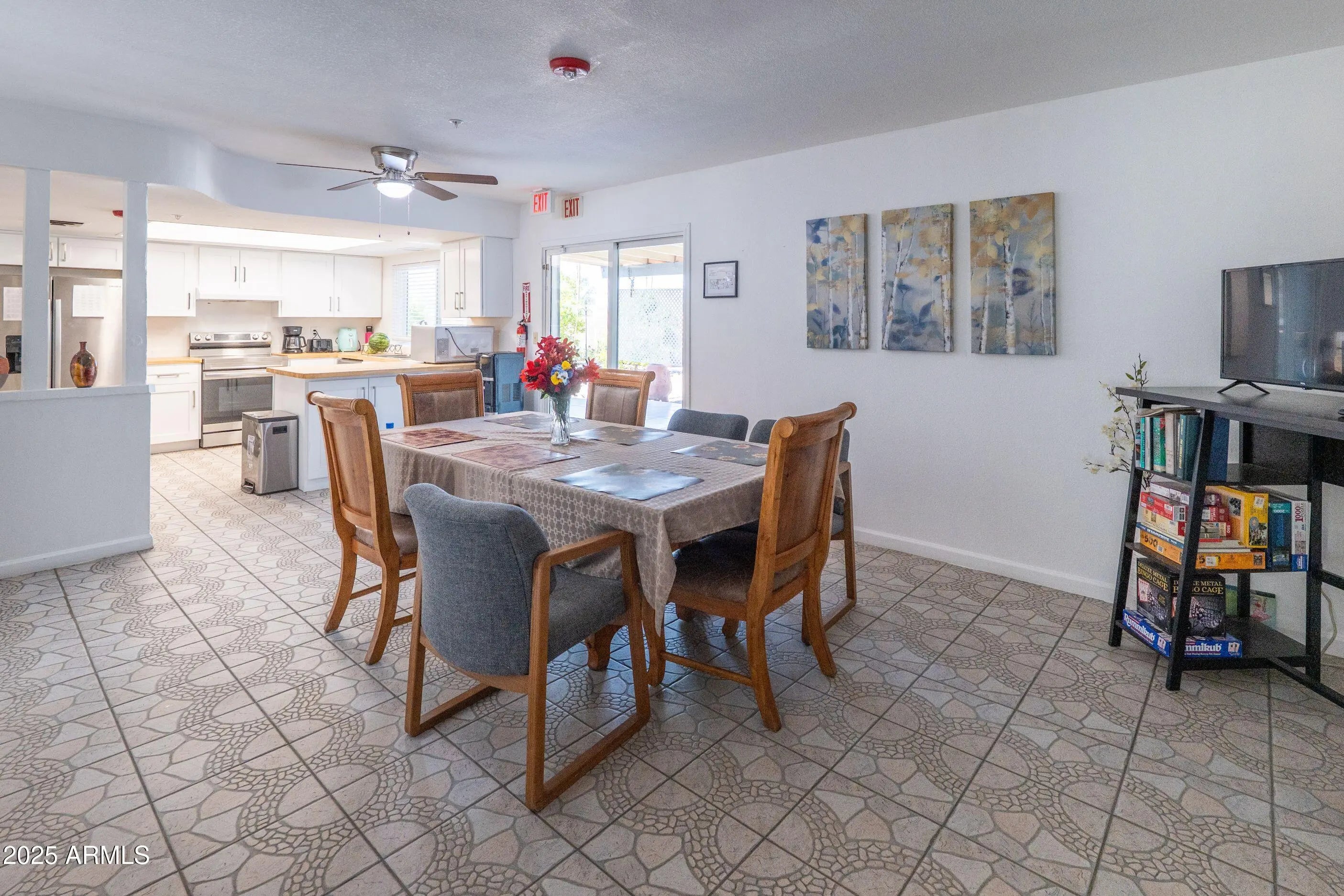 Photo of Listing #6886383