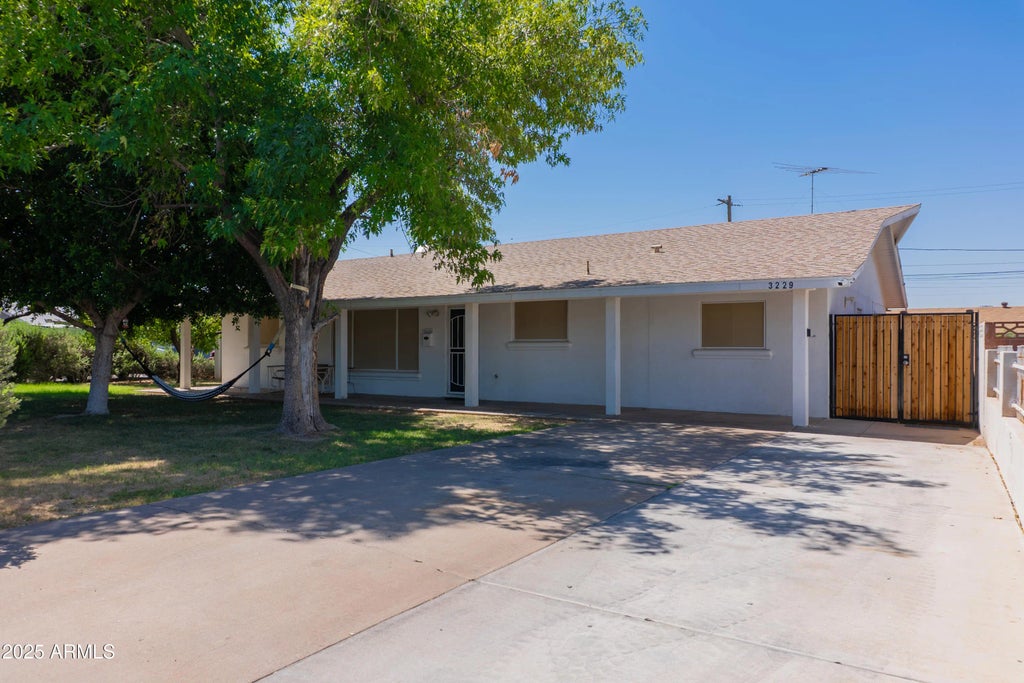 3229 W College Drive, Phoenix