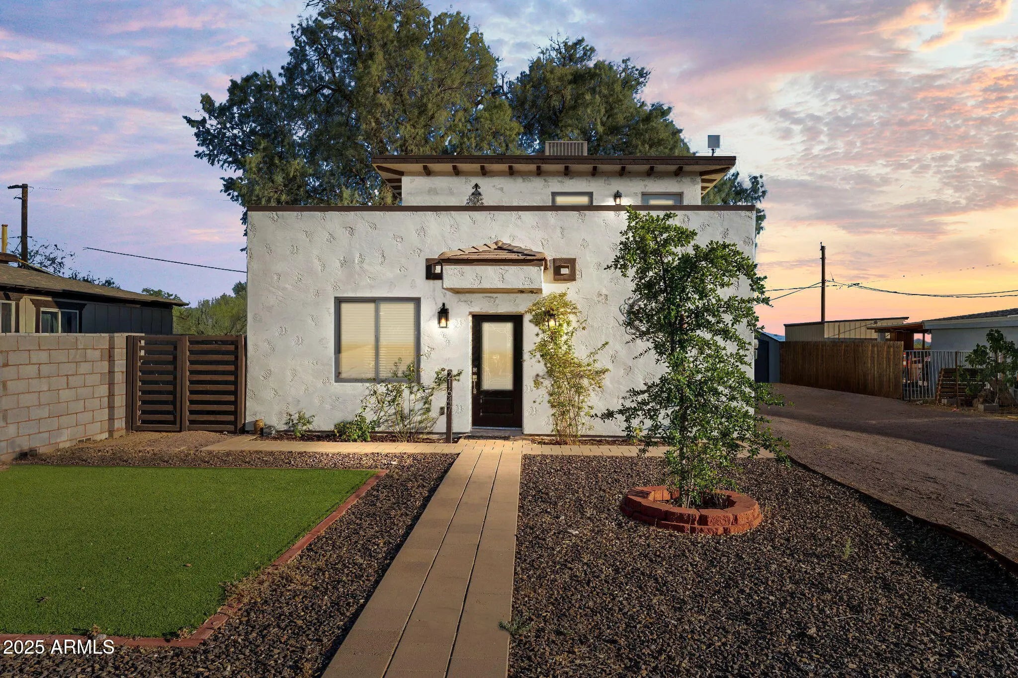 Photo of Listing #6886516