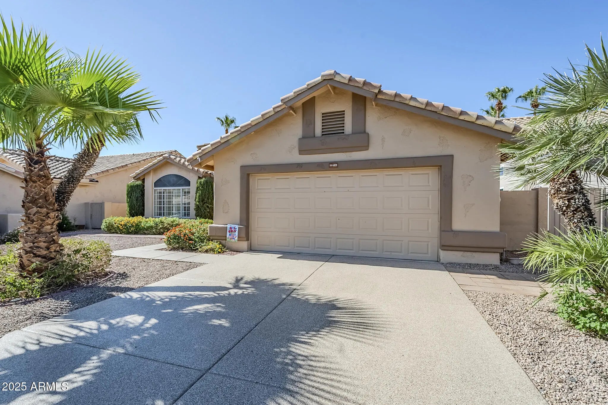 Photo of Listing #6889803