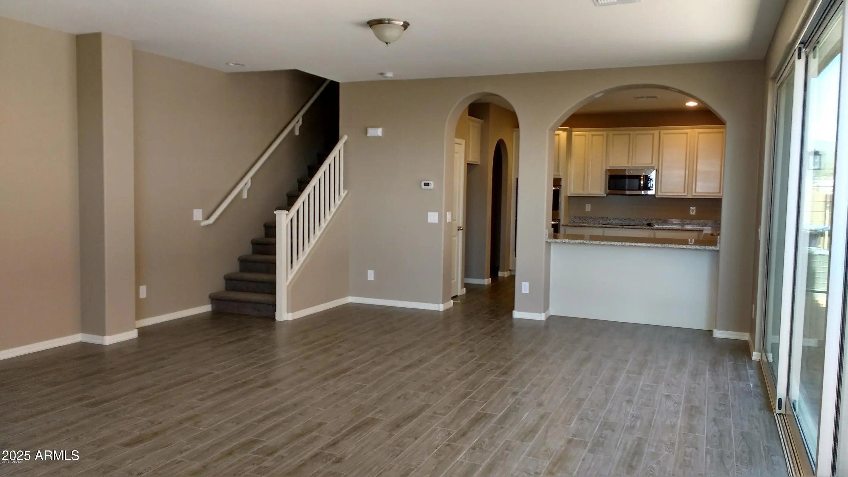 Photo of Listing #6888042