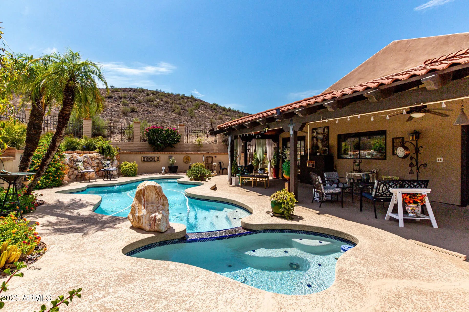 Photo of Listing #6886700