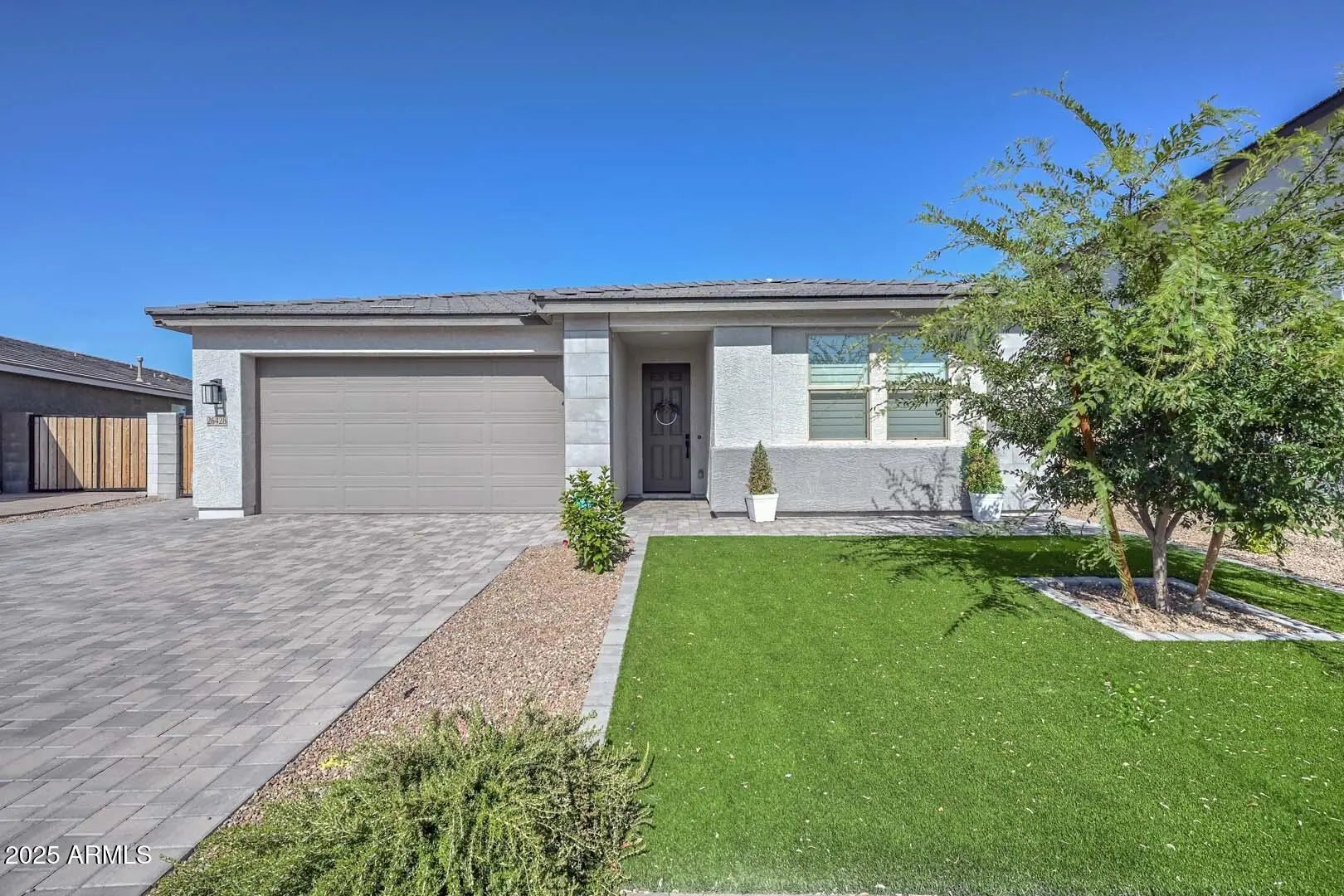 Photo of Listing #6889636