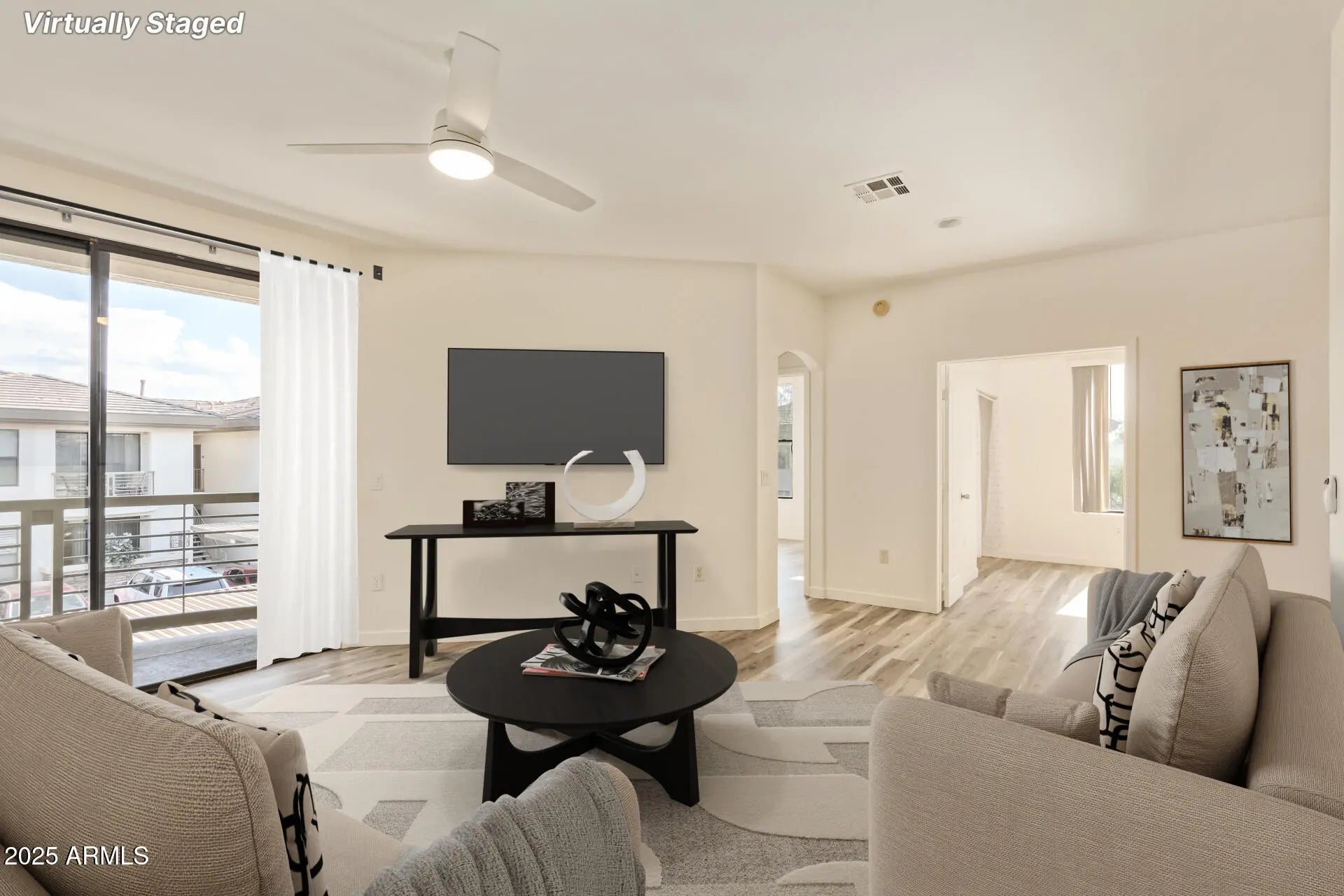 Photo of Listing #6886882