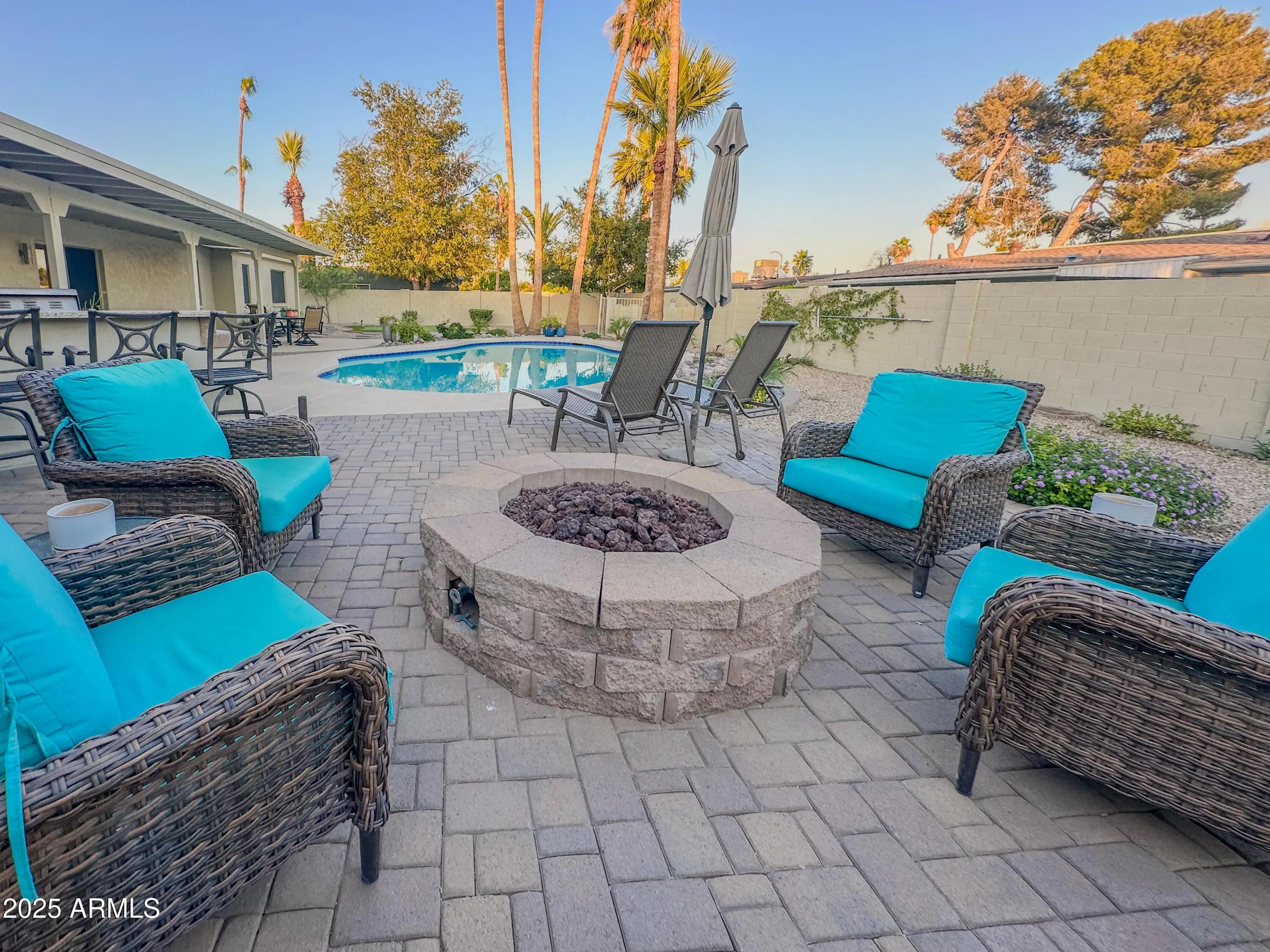 Photo of Listing #6887532