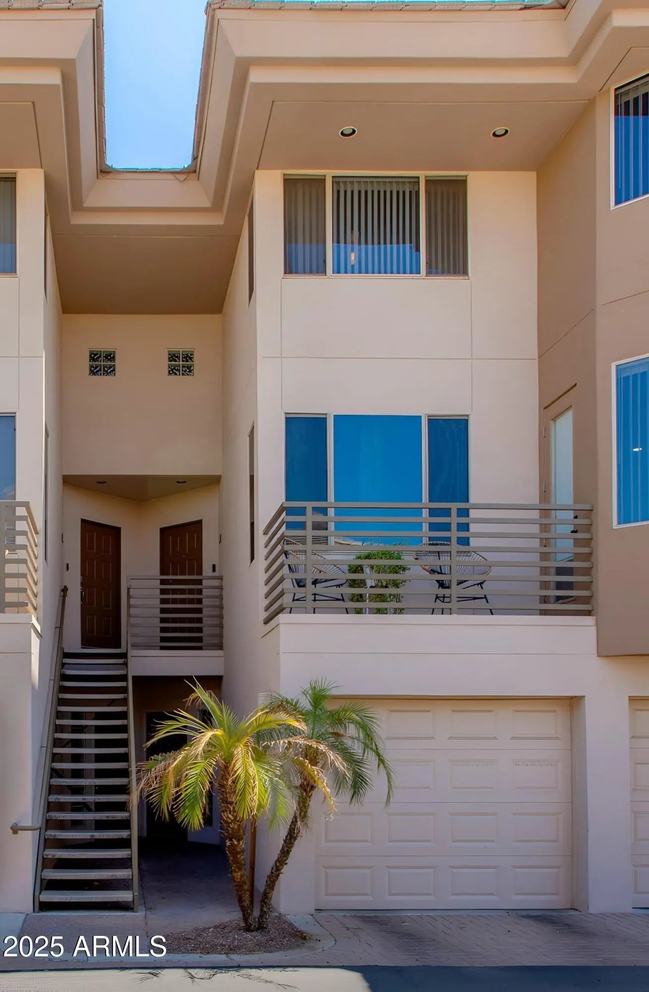 Photo of Listing #6890582