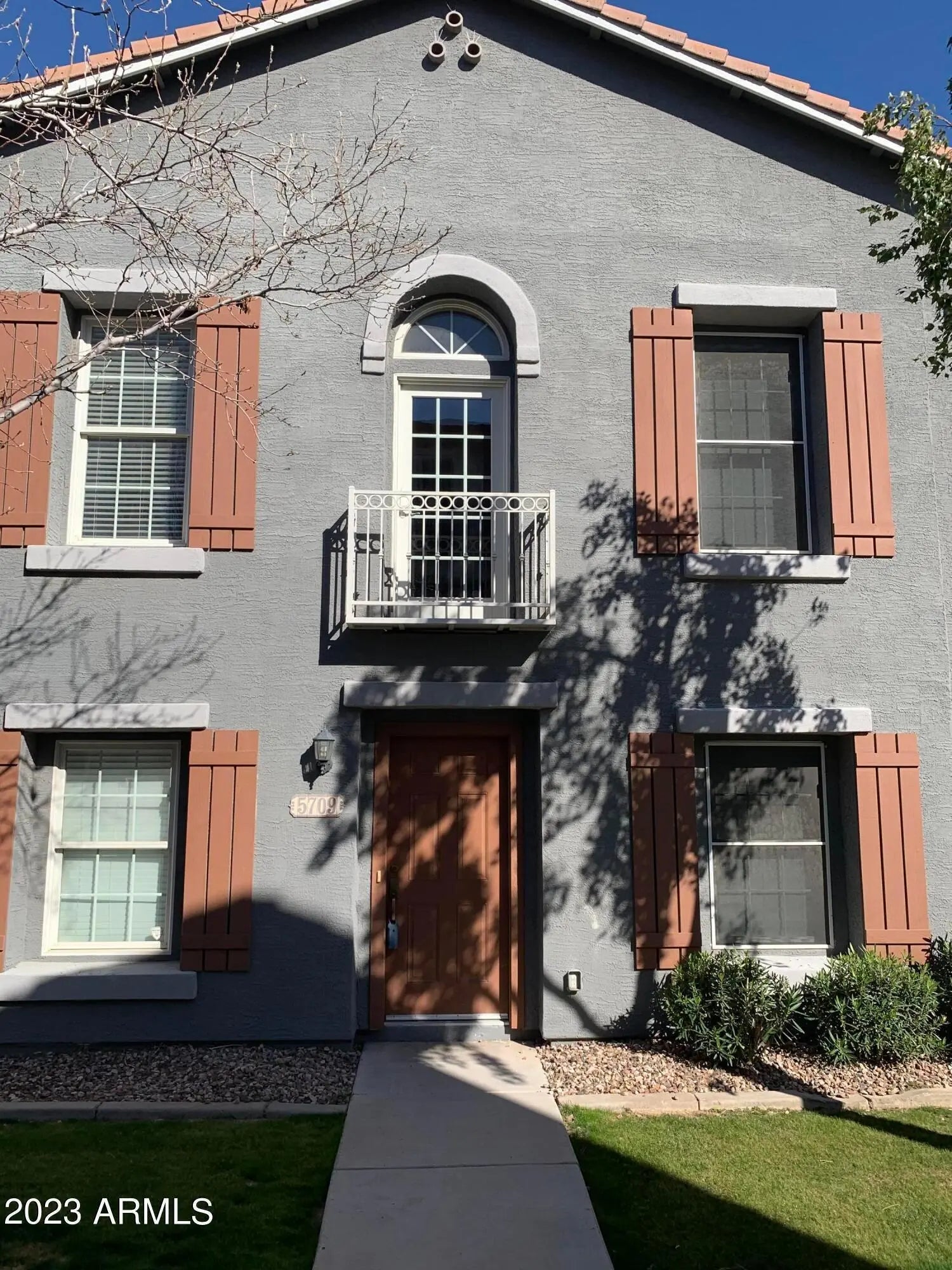 Photo of Listing #6887177