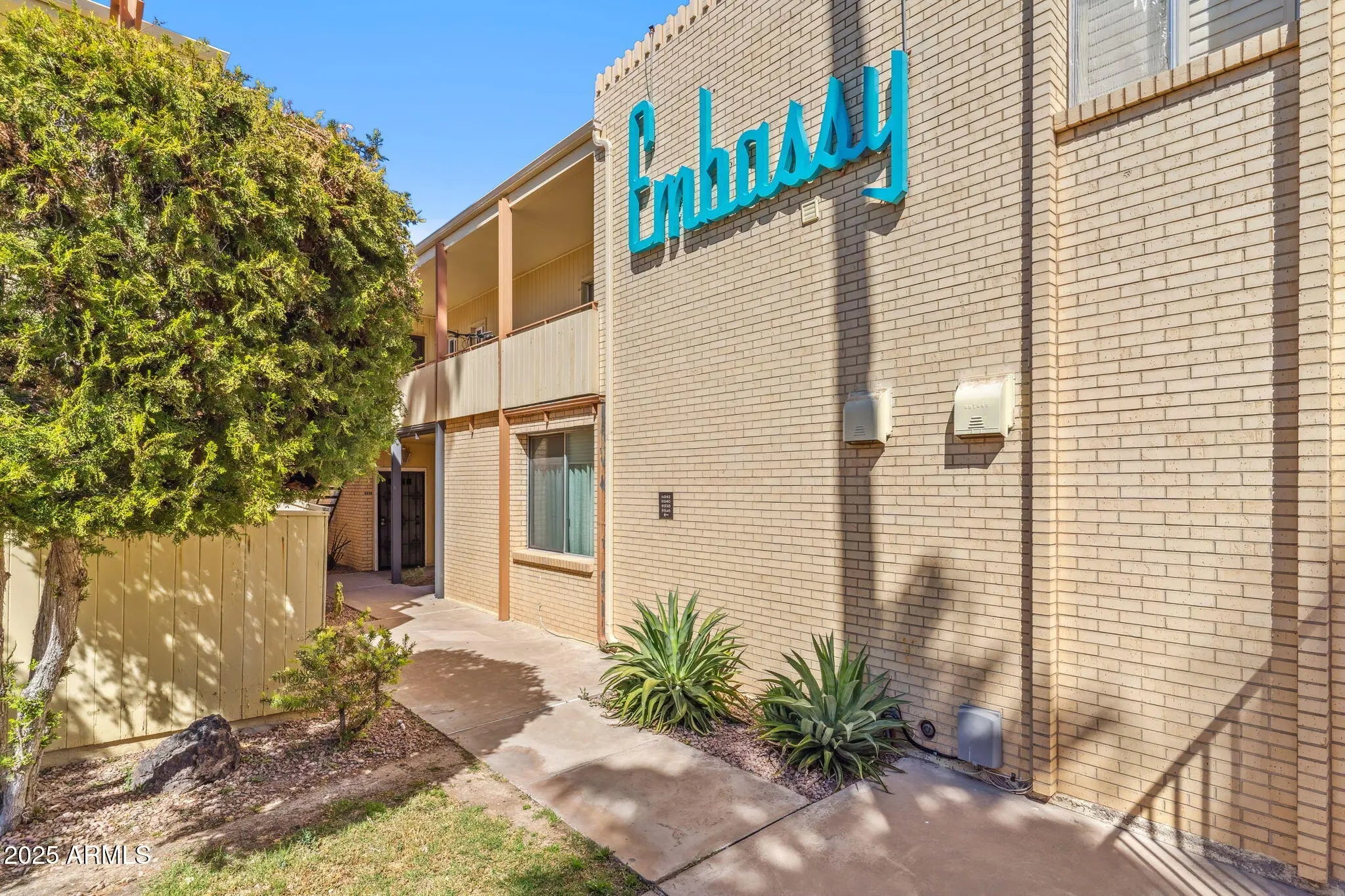 Photo of Listing #6888437