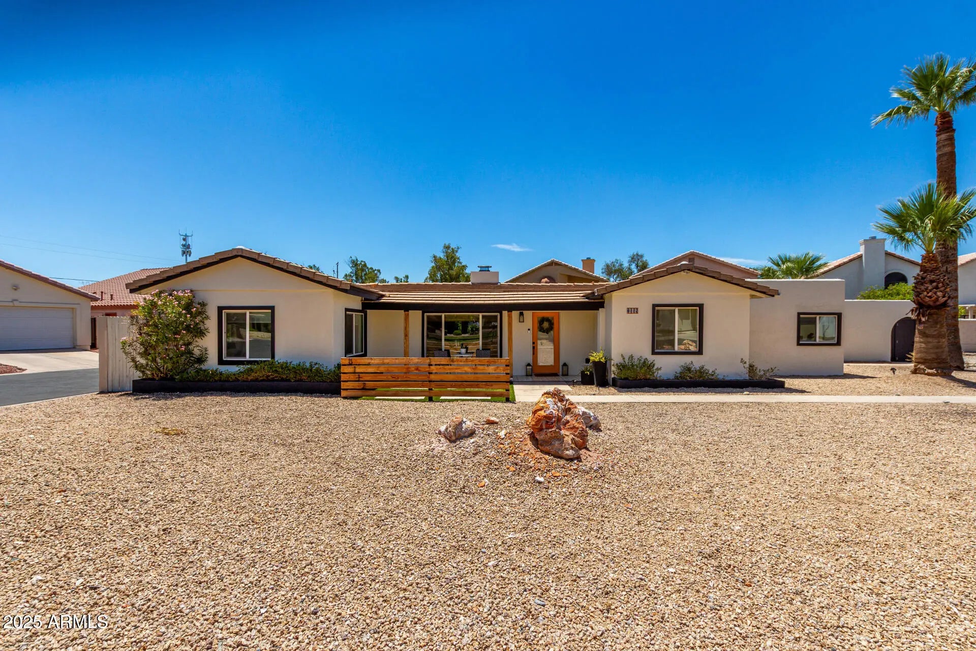 Photo of Listing #6897910