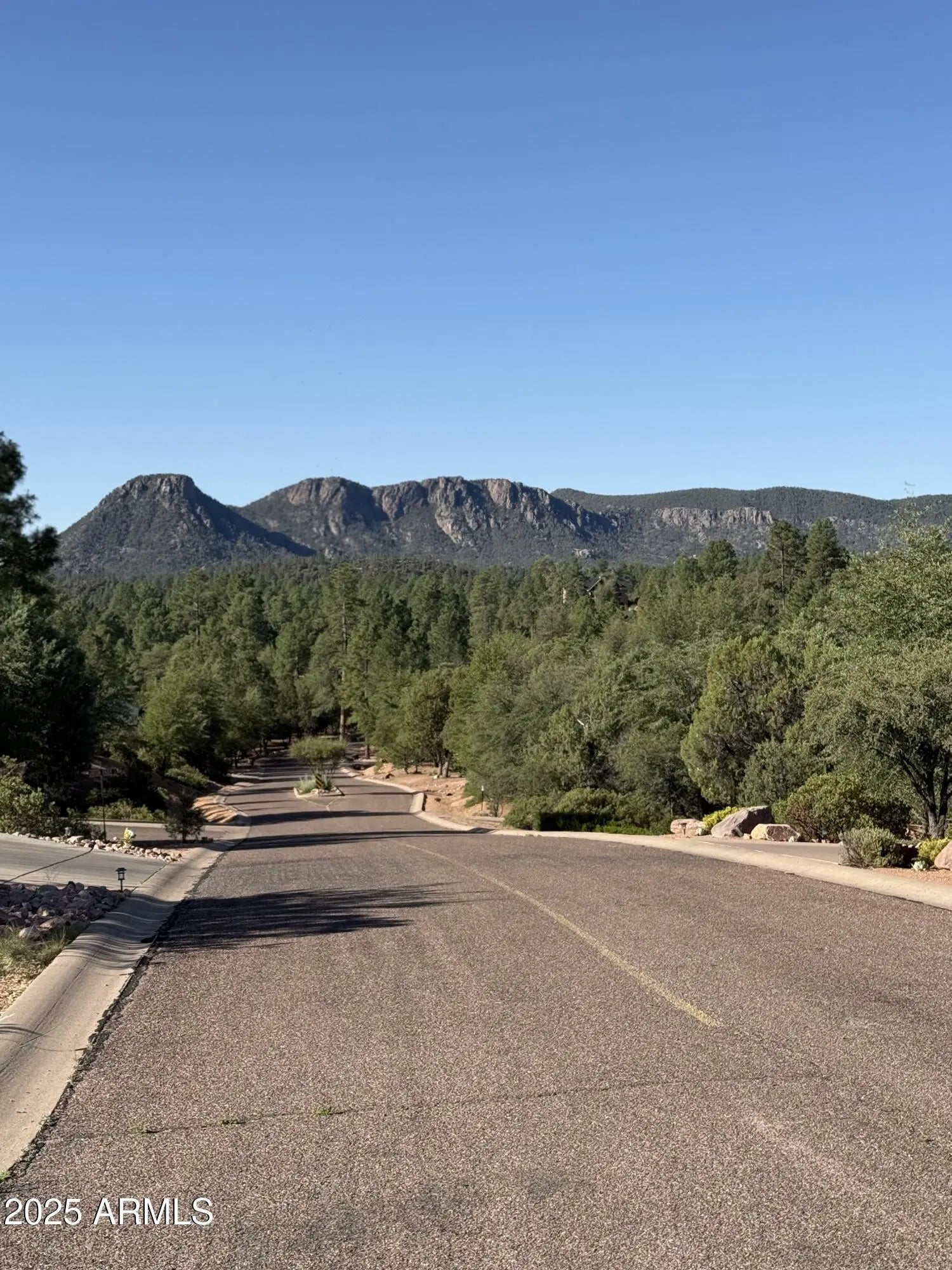 Photo of Listing #6887833