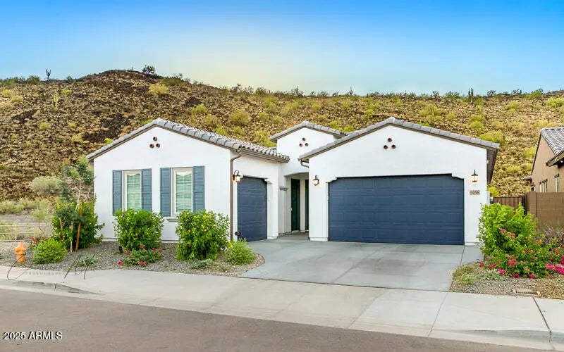 Photo of Listing #6888093