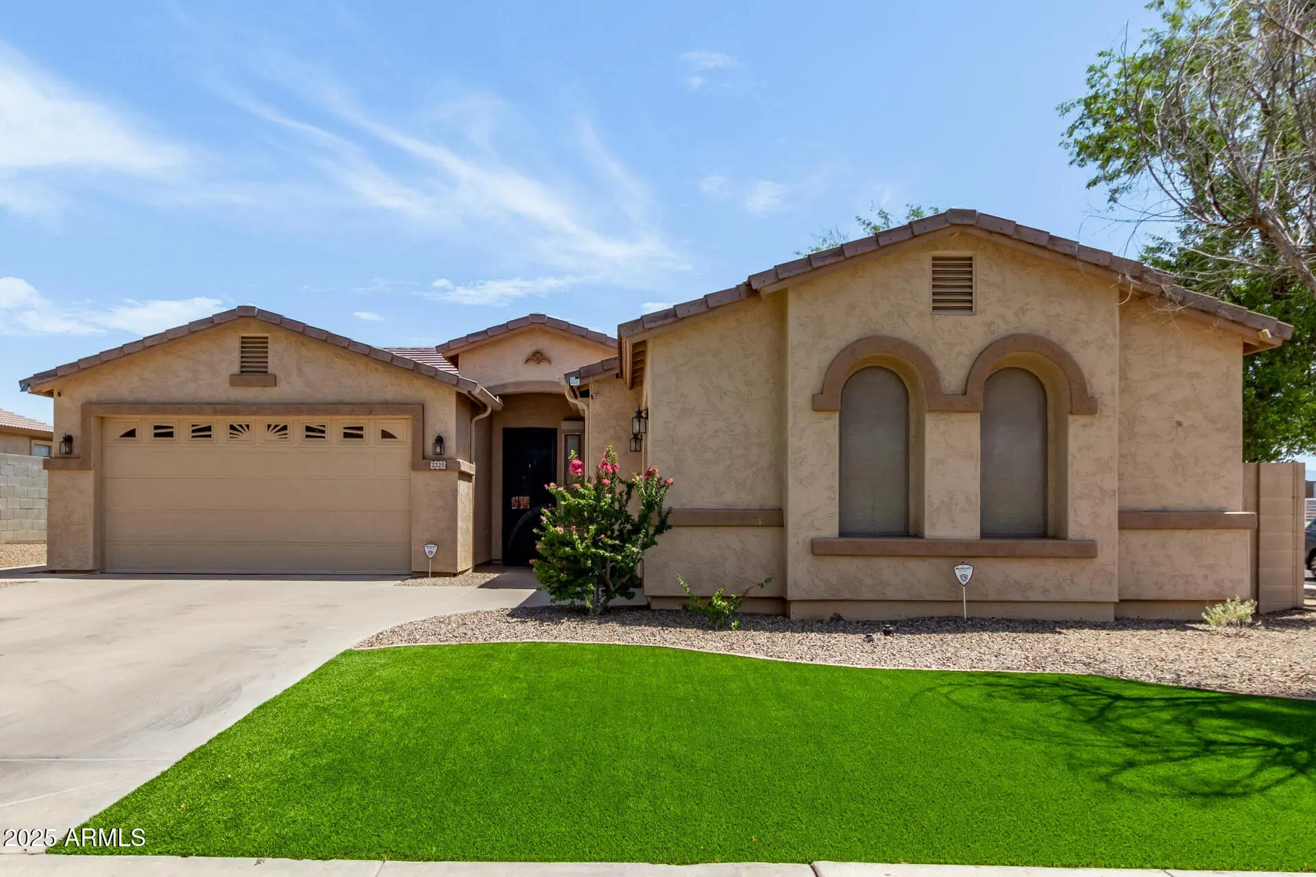 Photo of Listing #6888795