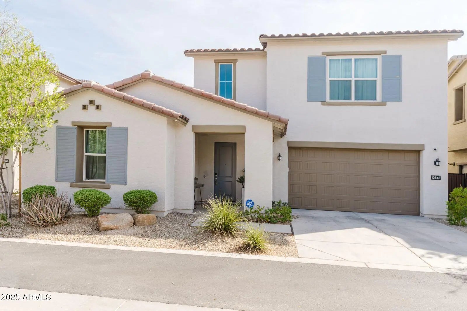 Photo of Listing #6891175