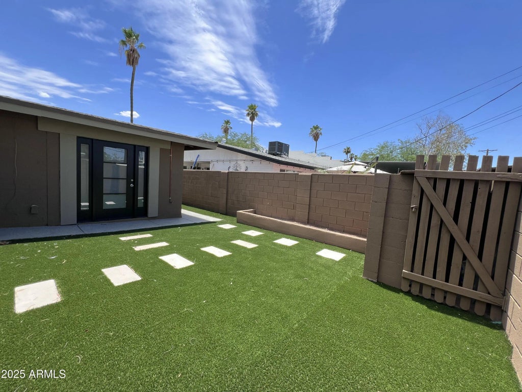 4142 E Moreland Street (unit 2), Phoenix