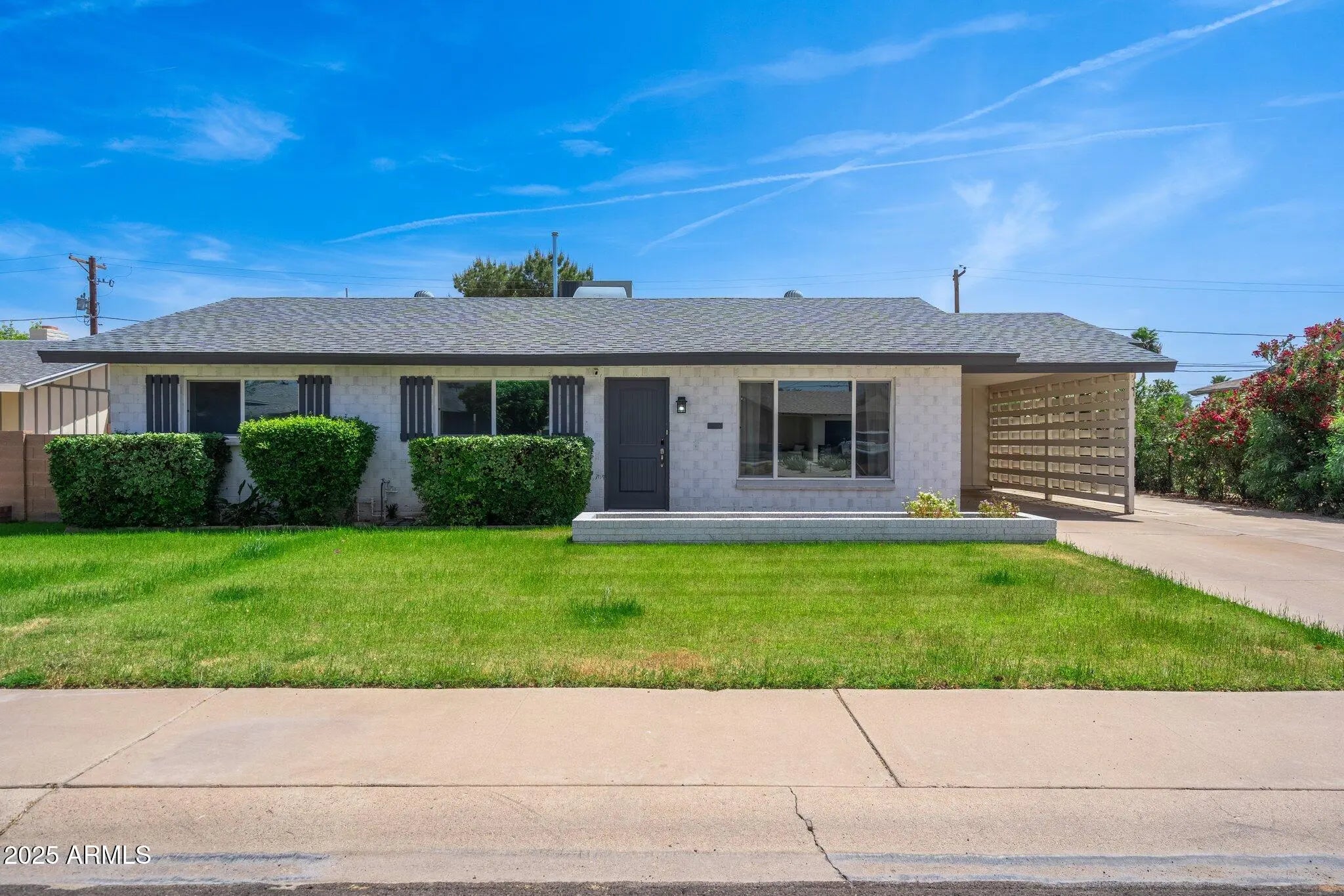 Photo of Listing #6889145