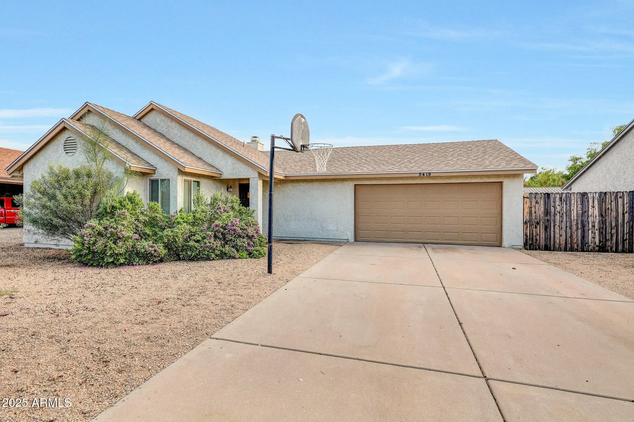 Photo of Listing #6933645