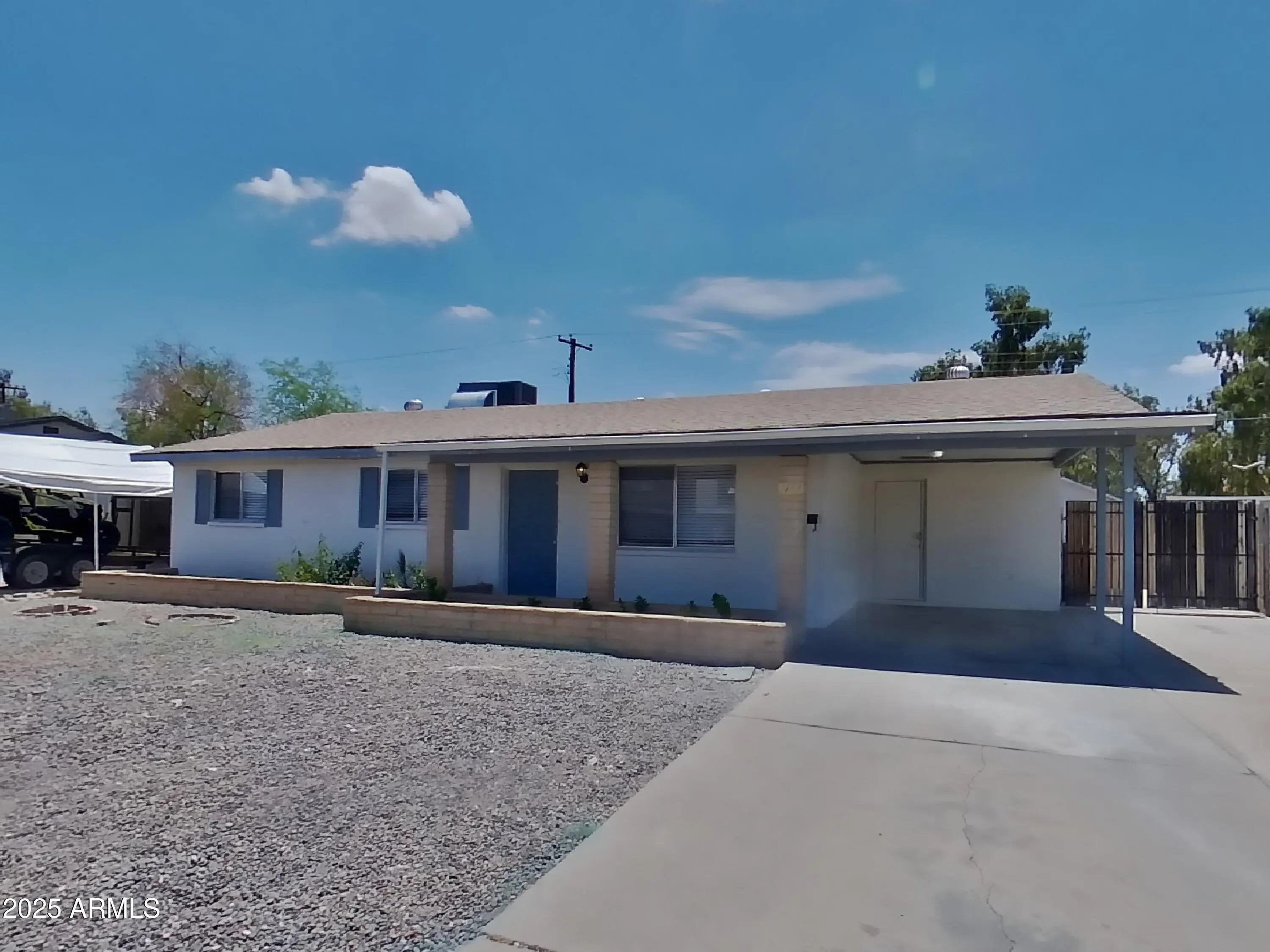 Photo of Listing #6889704