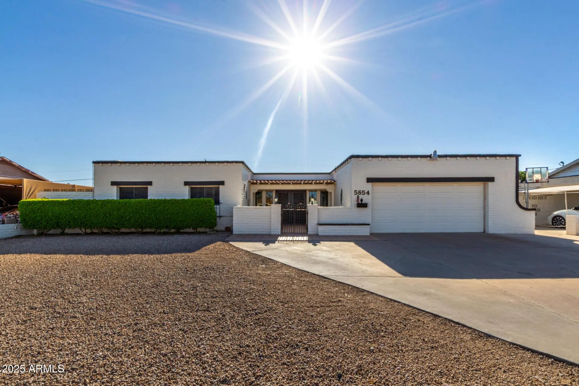 Photo of Listing #6889652