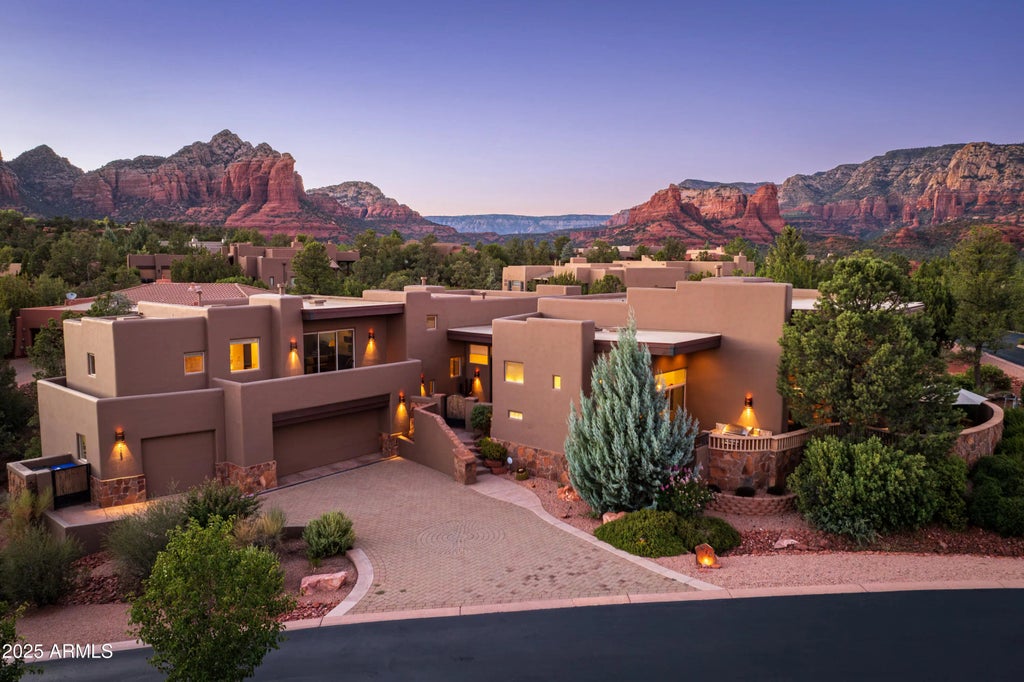 213 Calle Diamante, Sedona