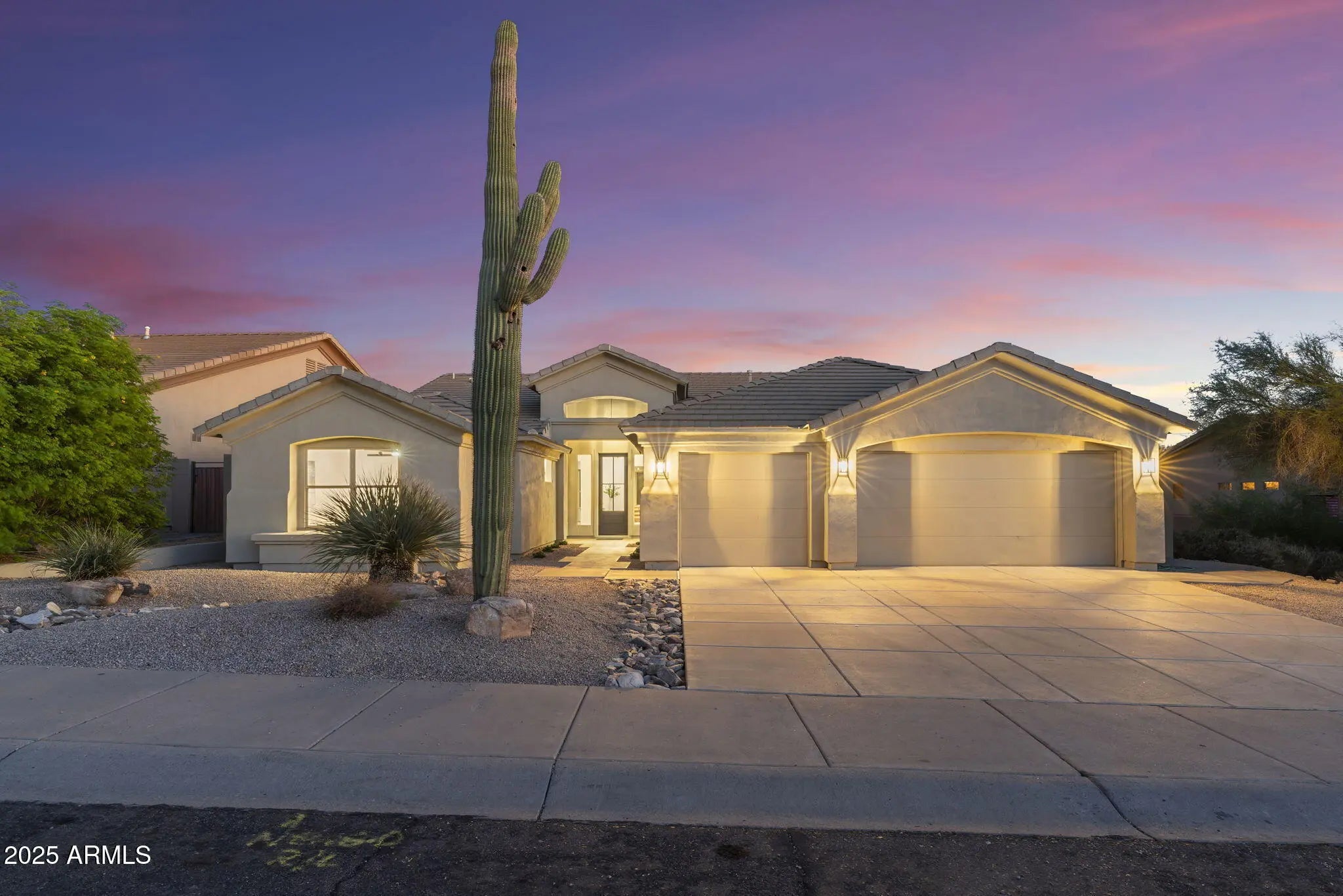 Photo of Listing #6913959