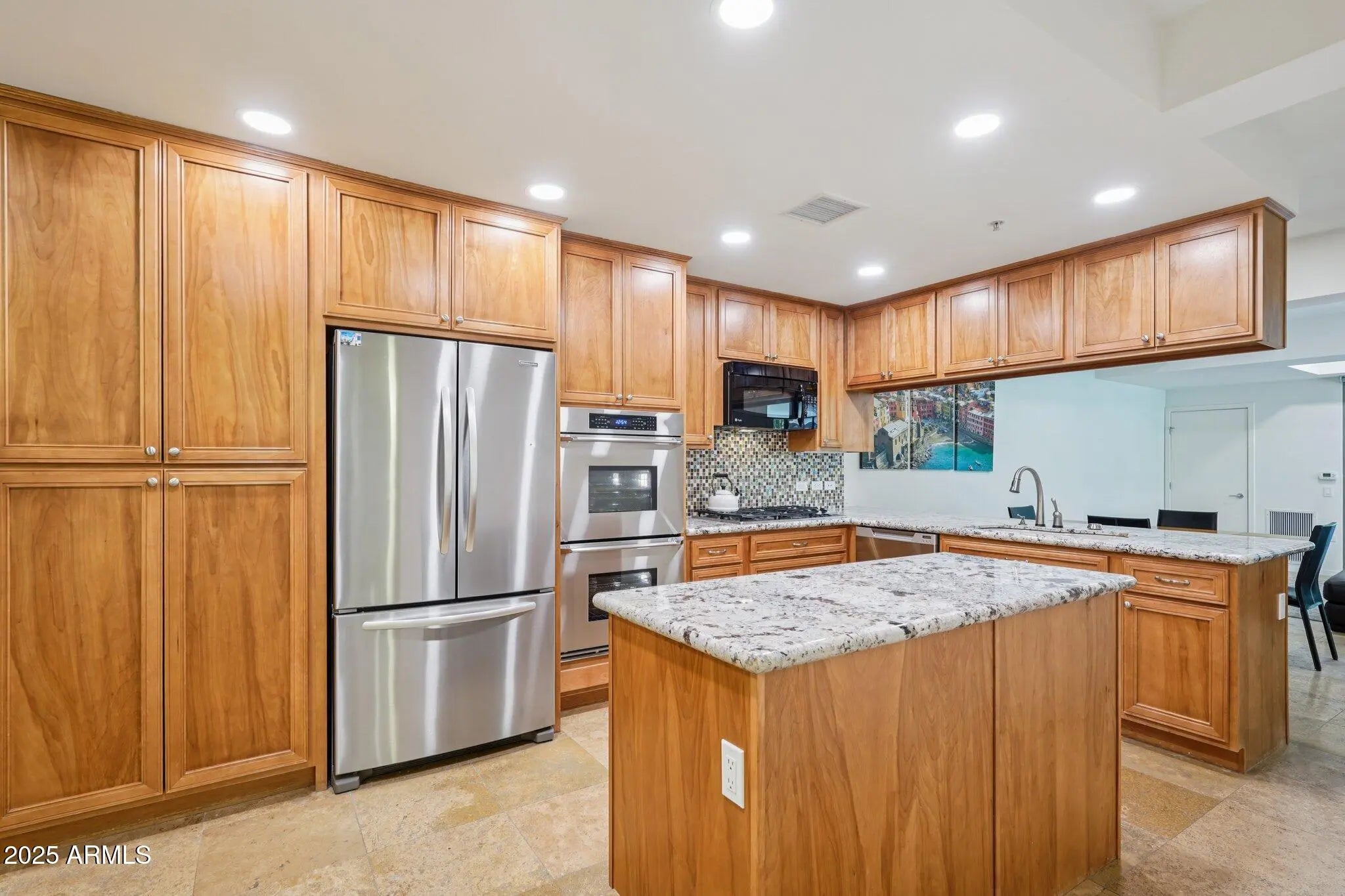 Photo of Listing #6890848