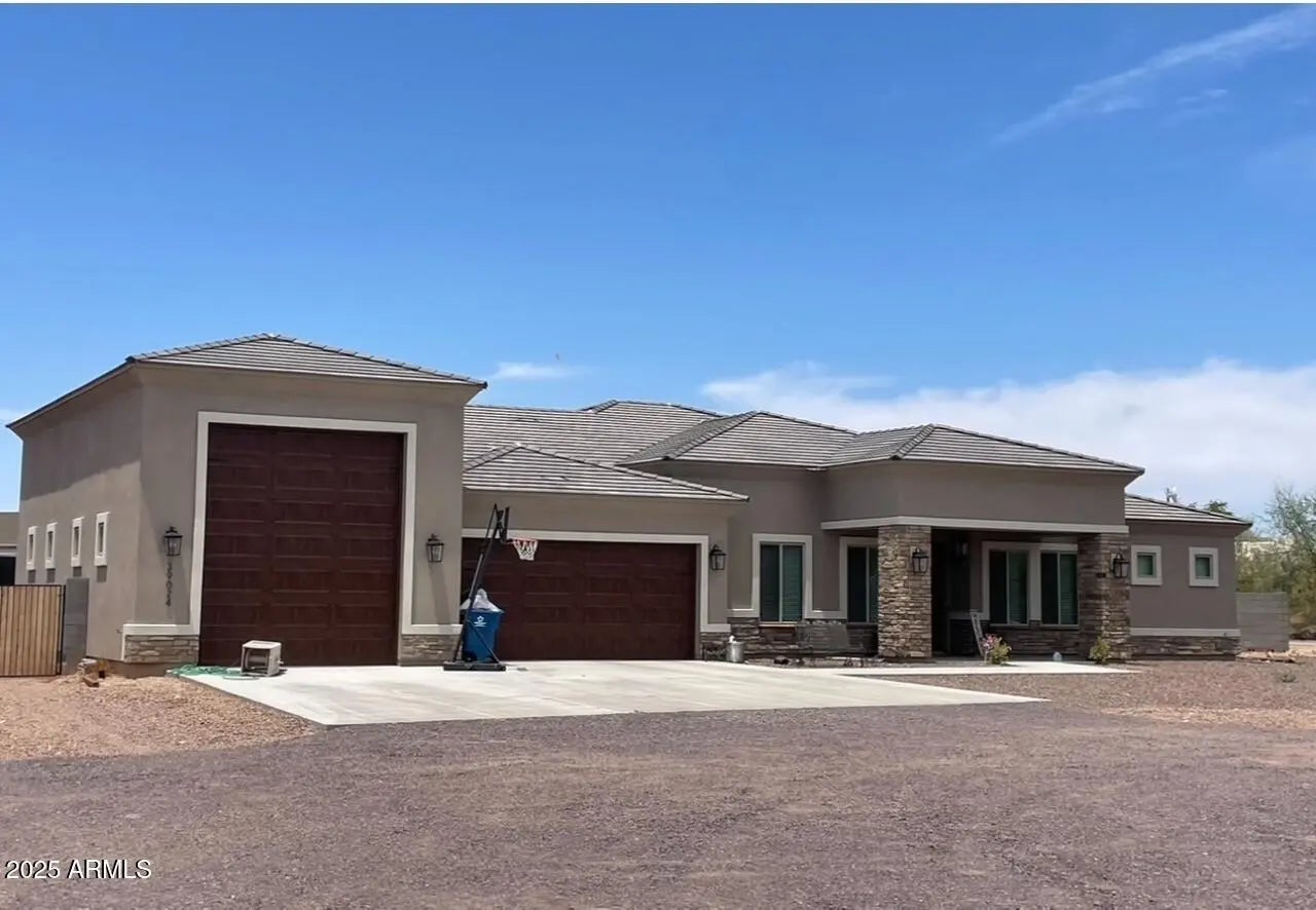 Photo of Listing #6890294