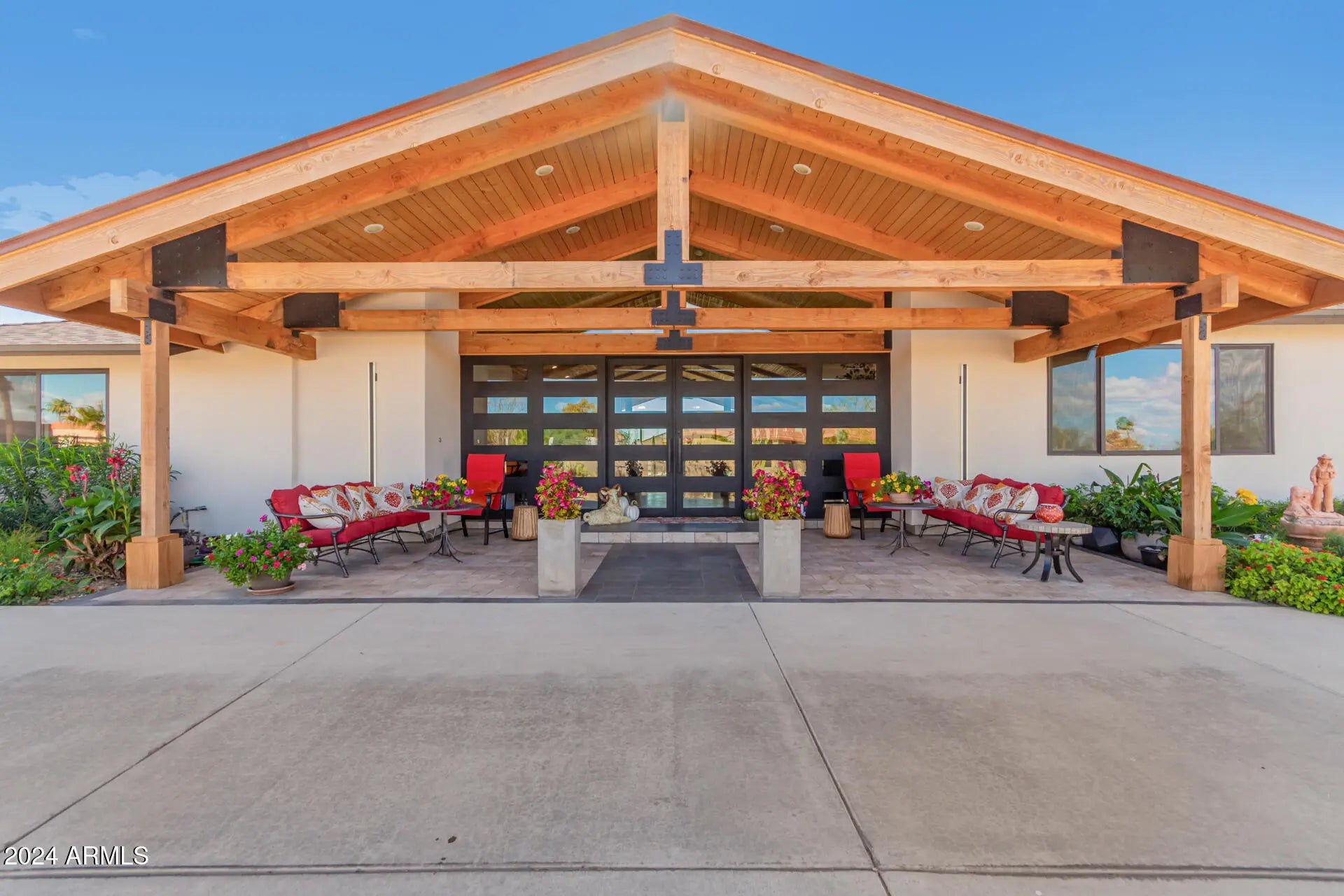 Photo of Listing #6890359