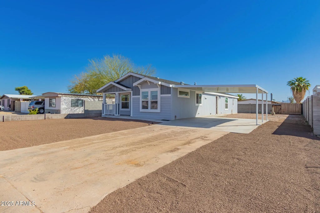 18221 N 2nd Place, Phoenix