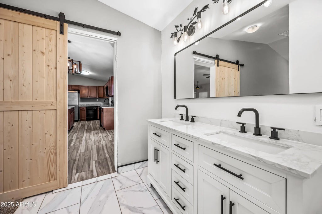 11121 E Camino Circle, Mesa