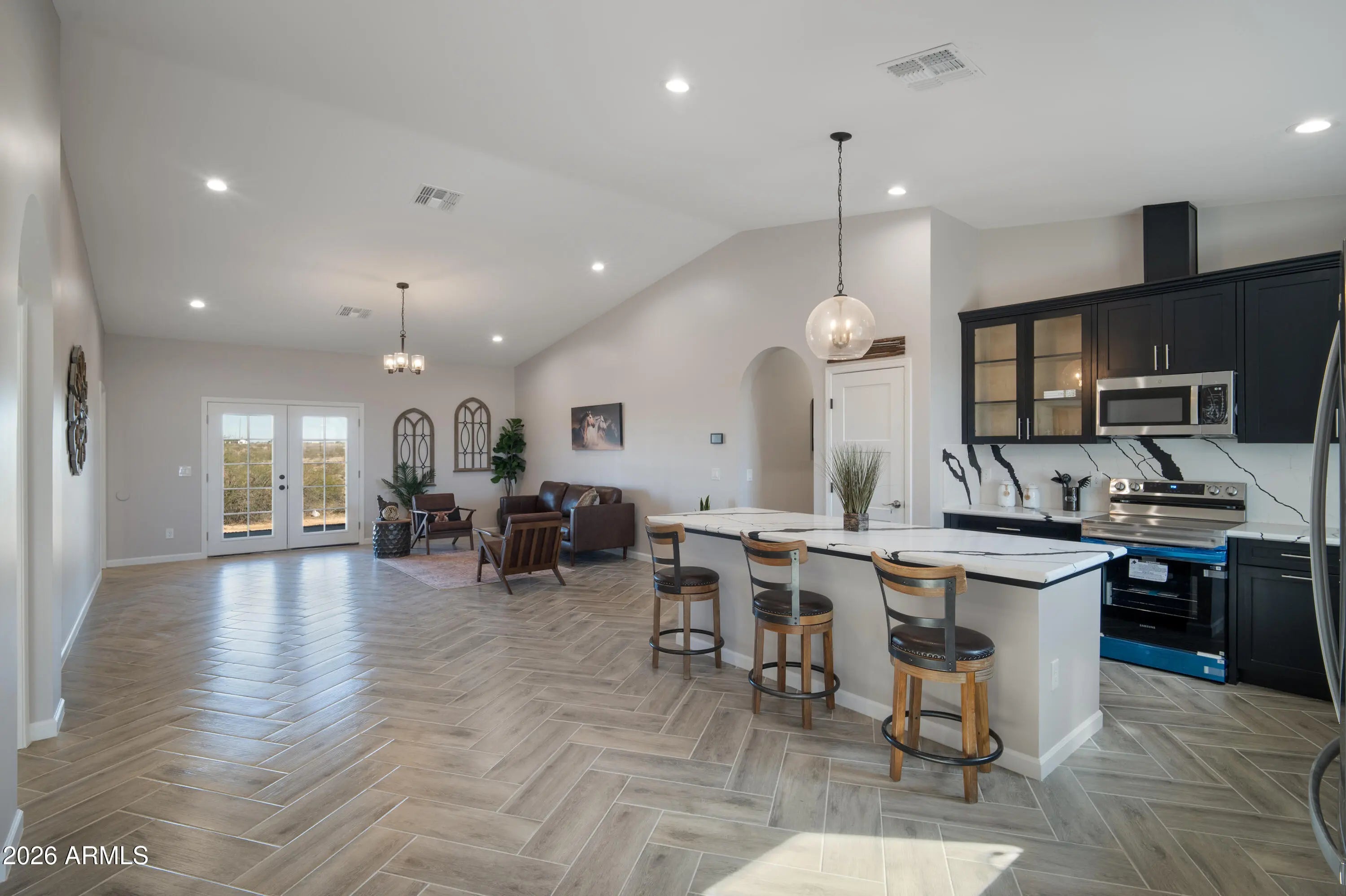 Photo of Listing #6891021