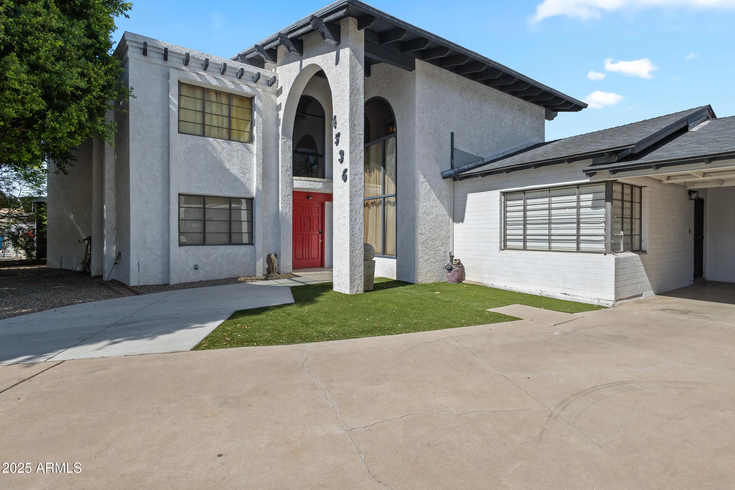 Photo of Listing #6891476