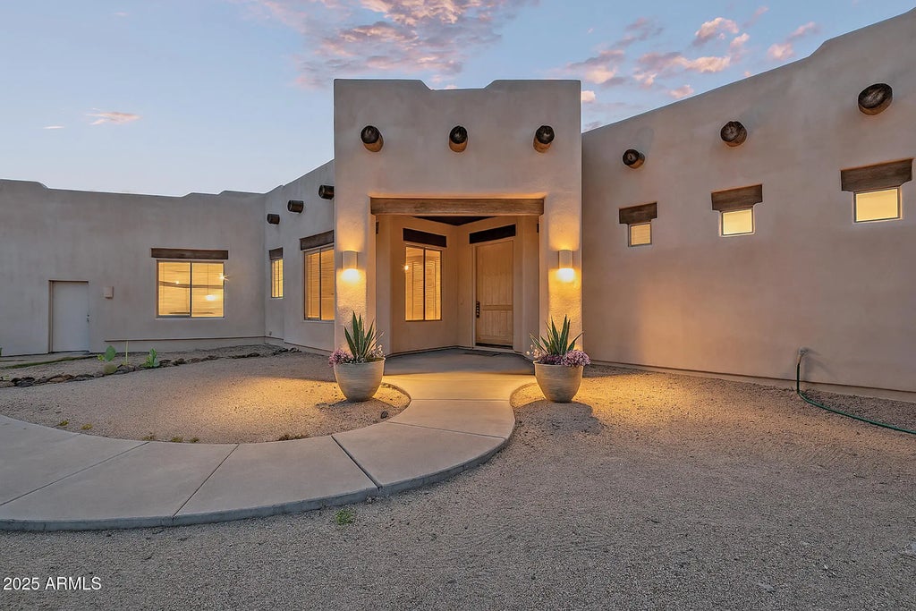1916 E Primrose Path, Phoenix
