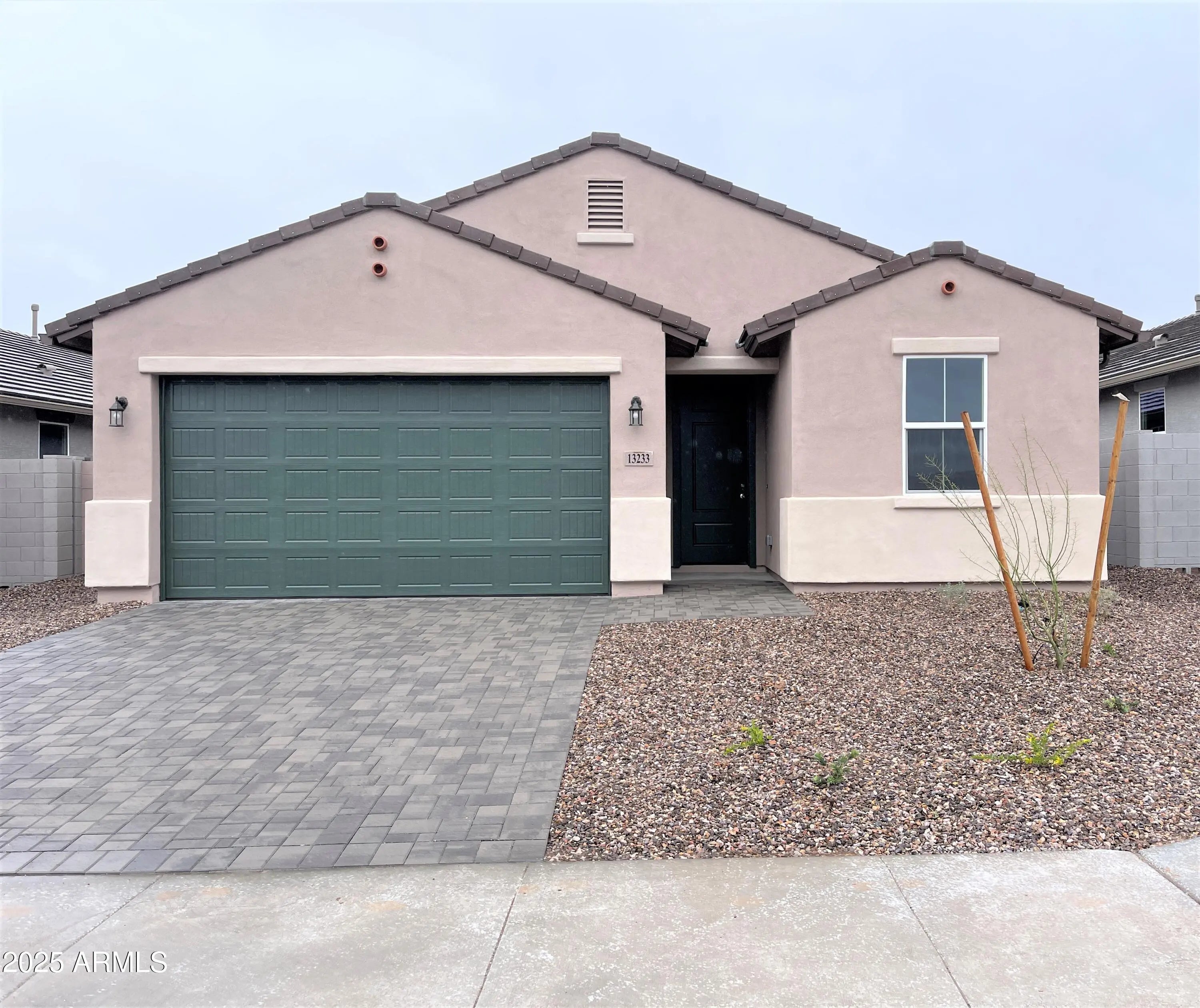 Photo of Listing #6891440