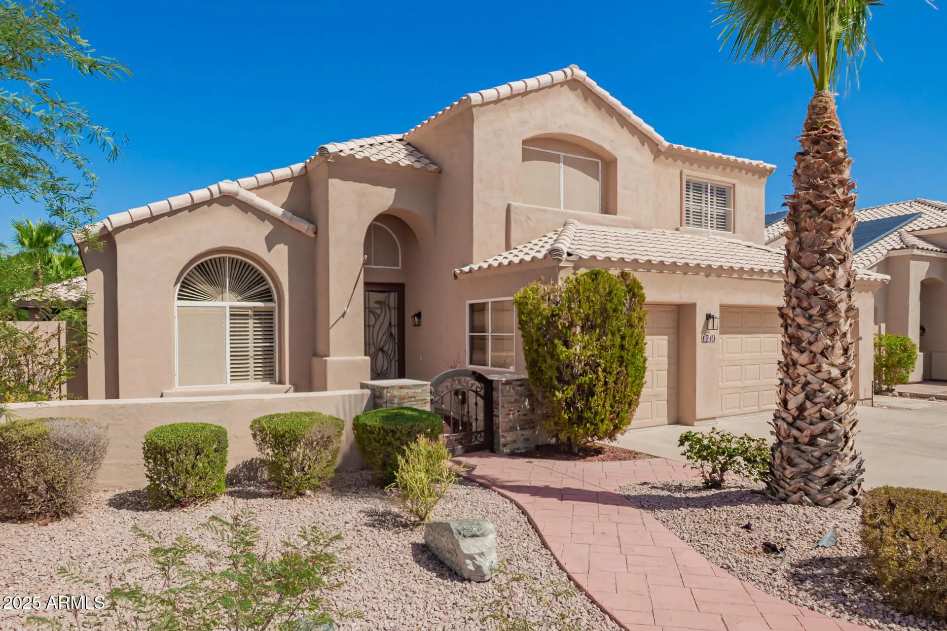 Photo of Listing #6893196