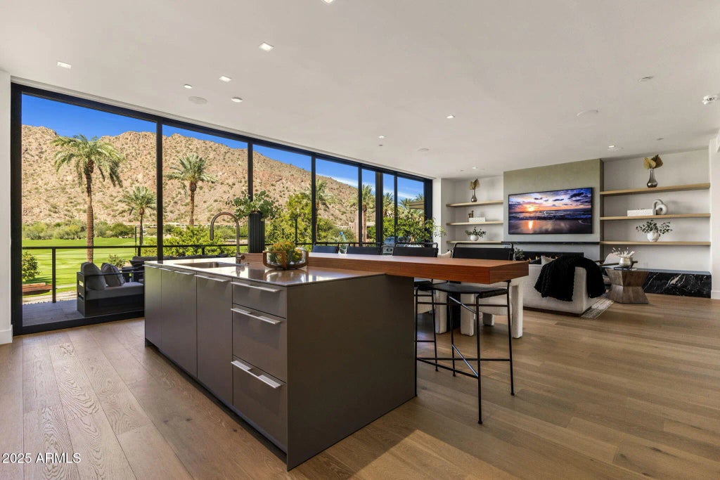 4575 N Phoenician Boulevard (unit 2), Scottsdale