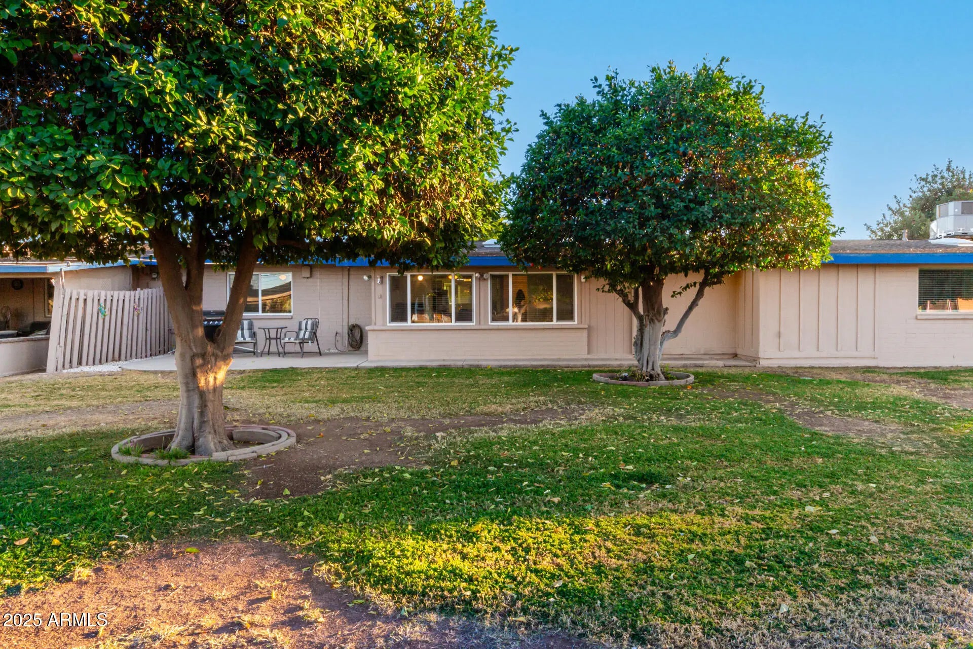 Photo of Listing #6892192